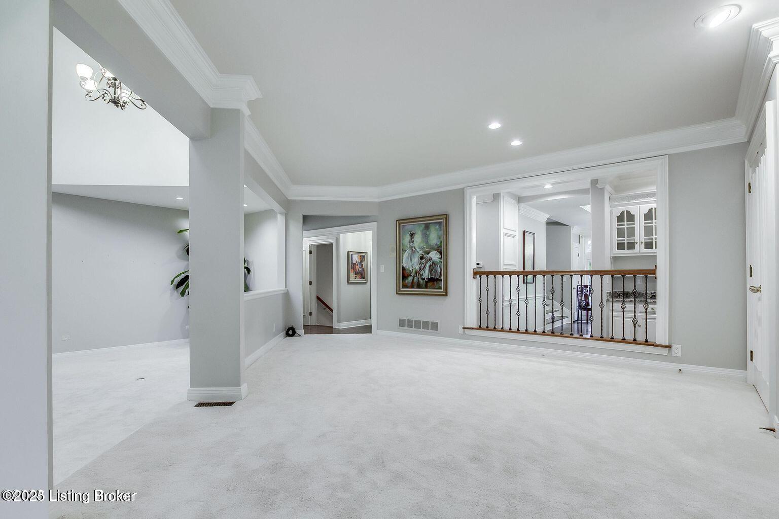 603 Woodlake Dr