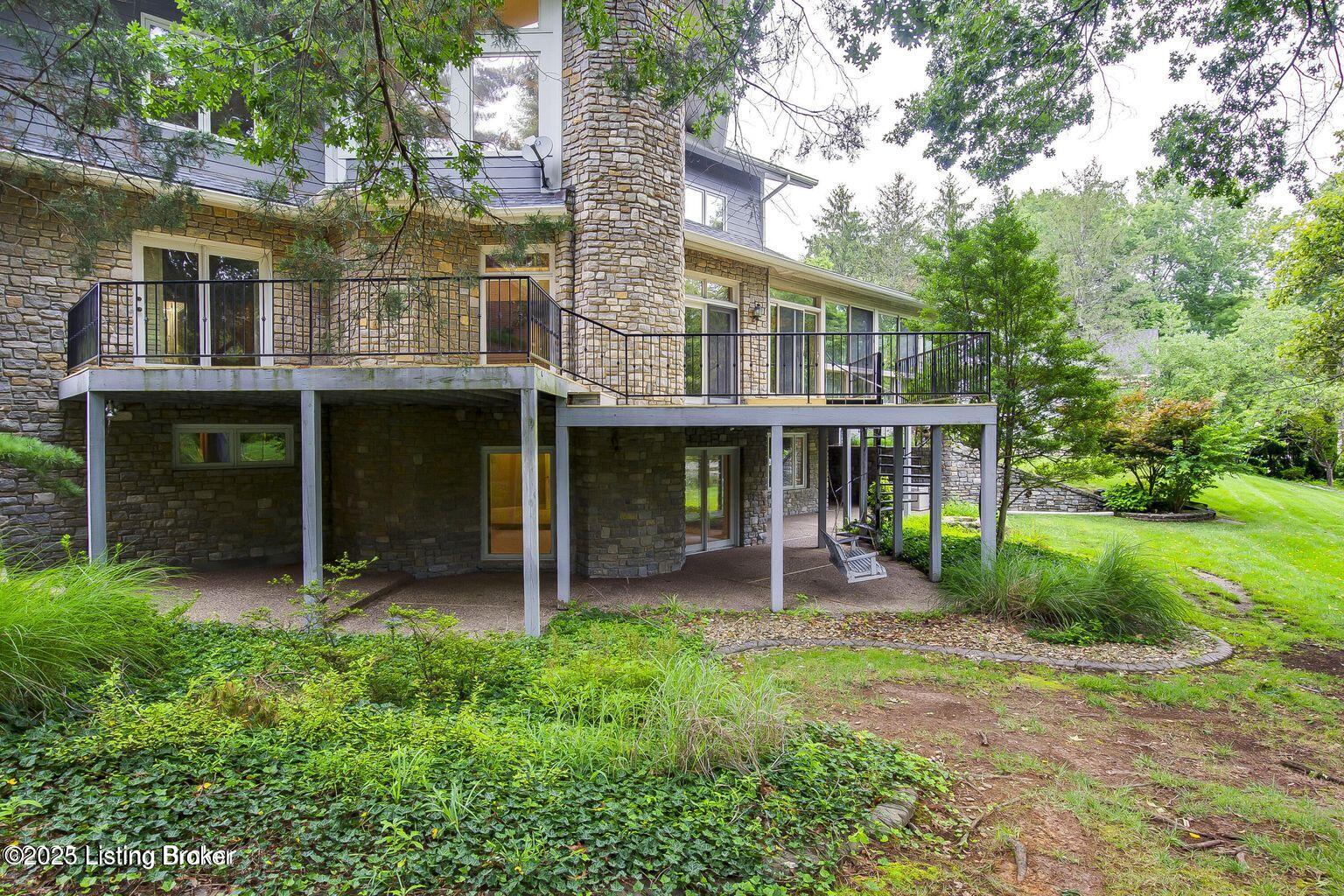 603 Woodlake Dr