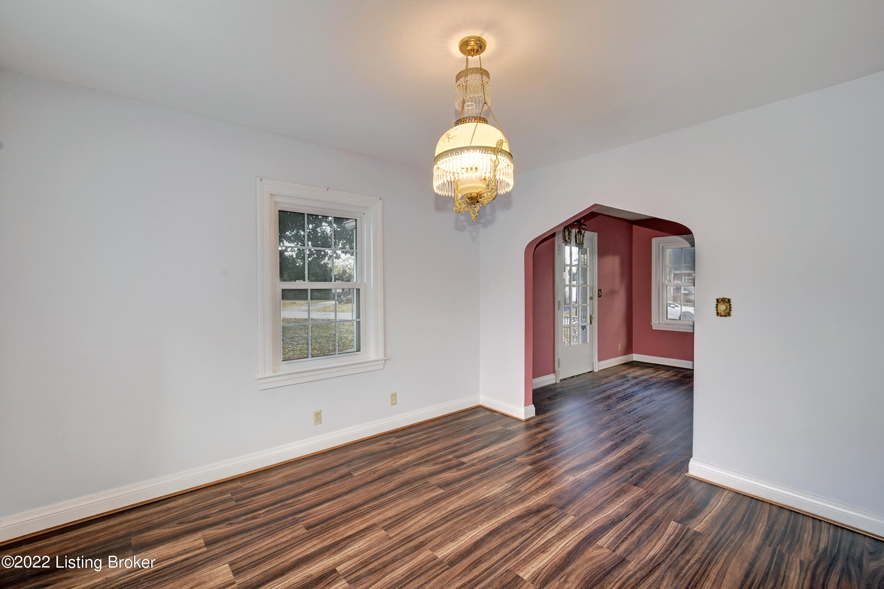 224 Norbourne Blvd