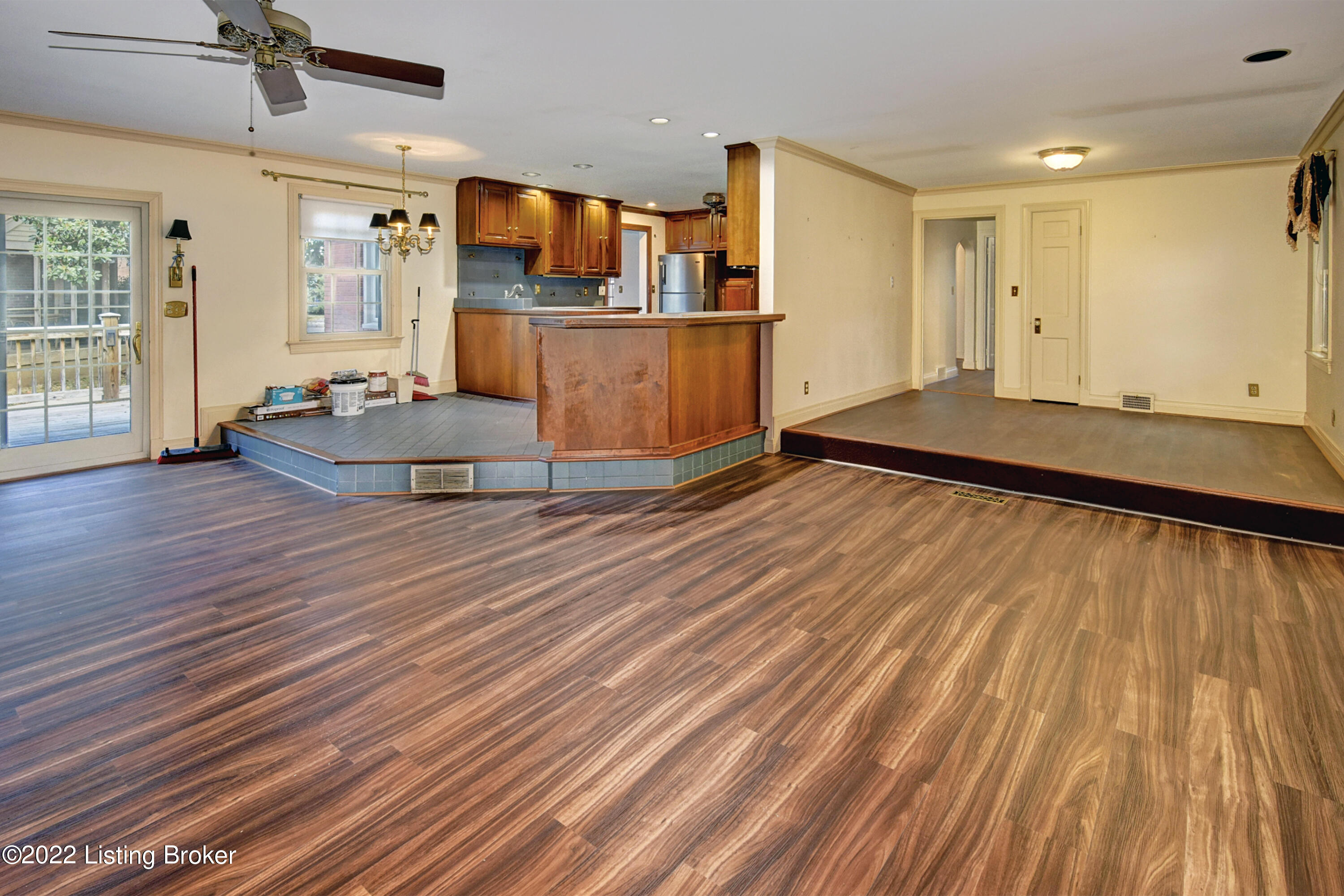 224 Norbourne Blvd