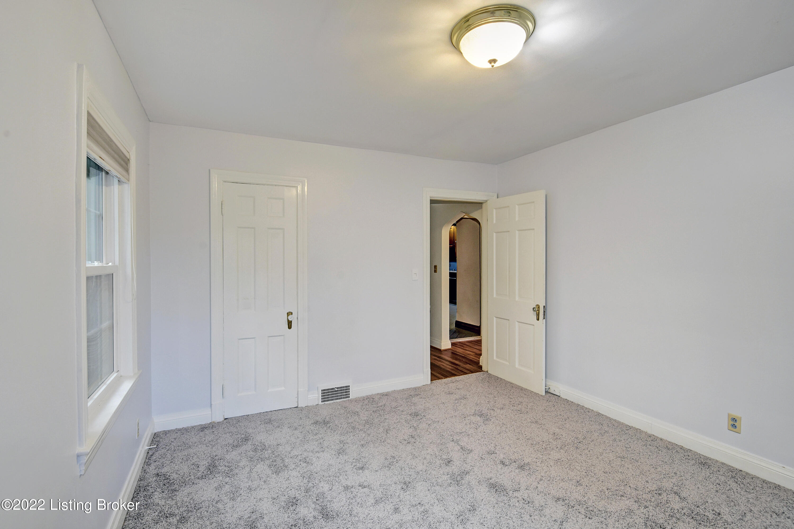 224 Norbourne Blvd