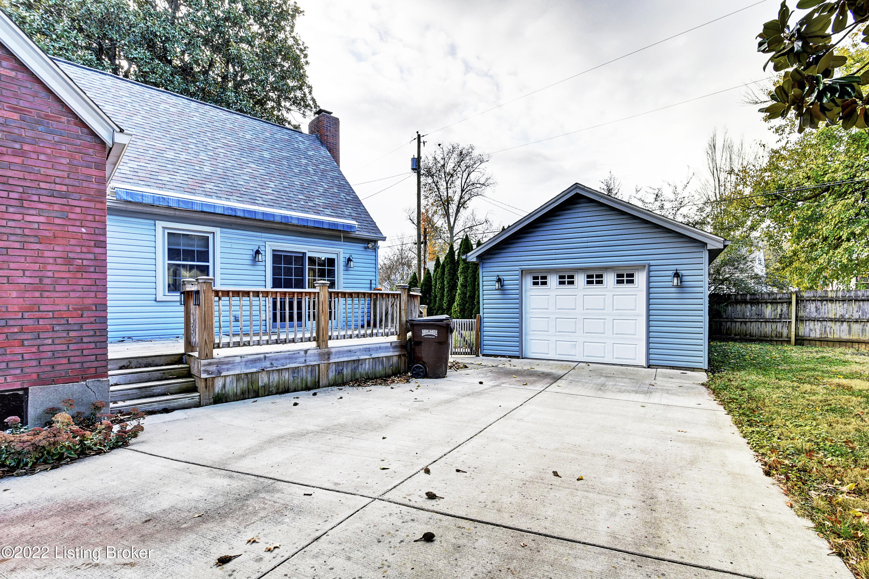 224 Norbourne Blvd