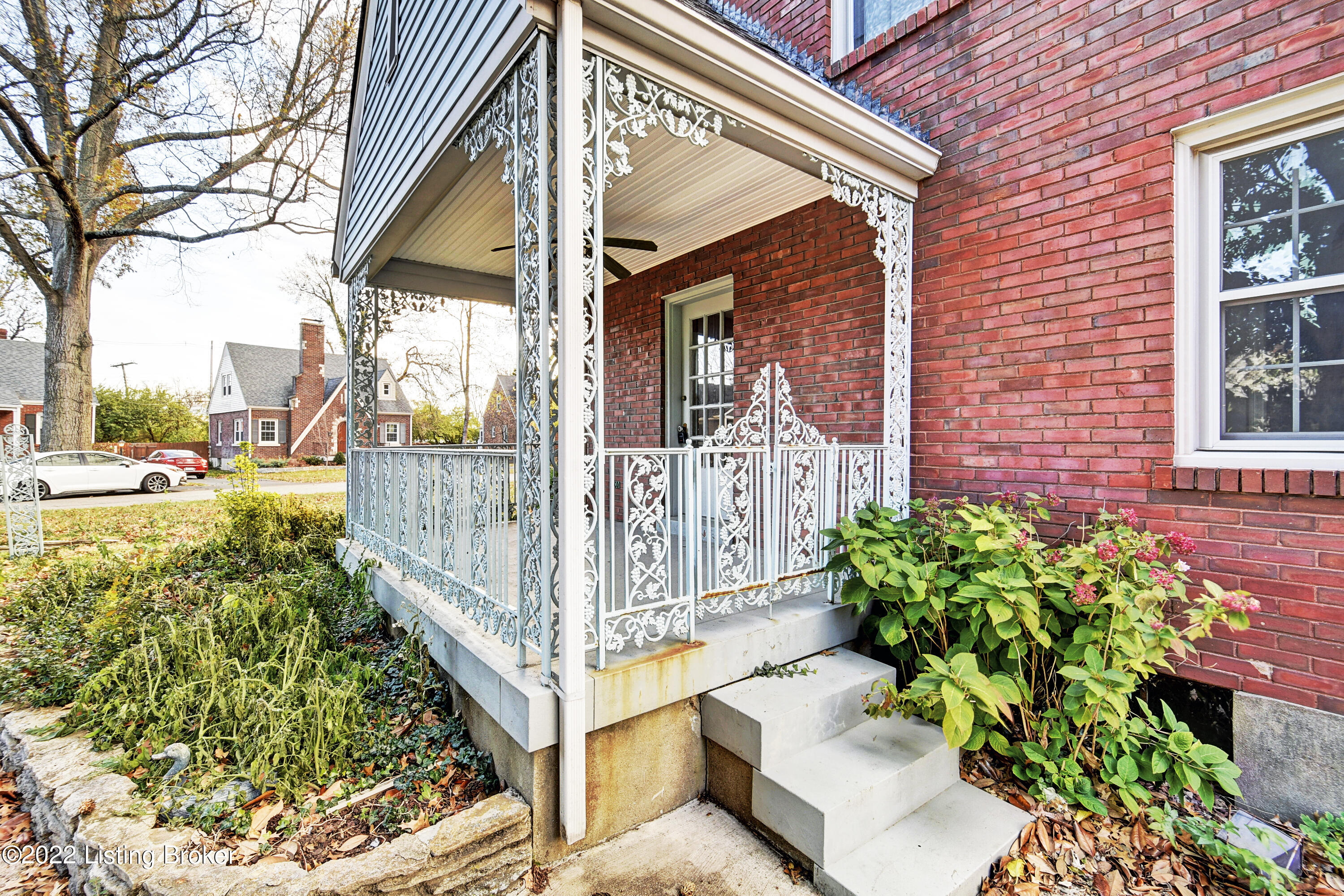224 Norbourne Blvd