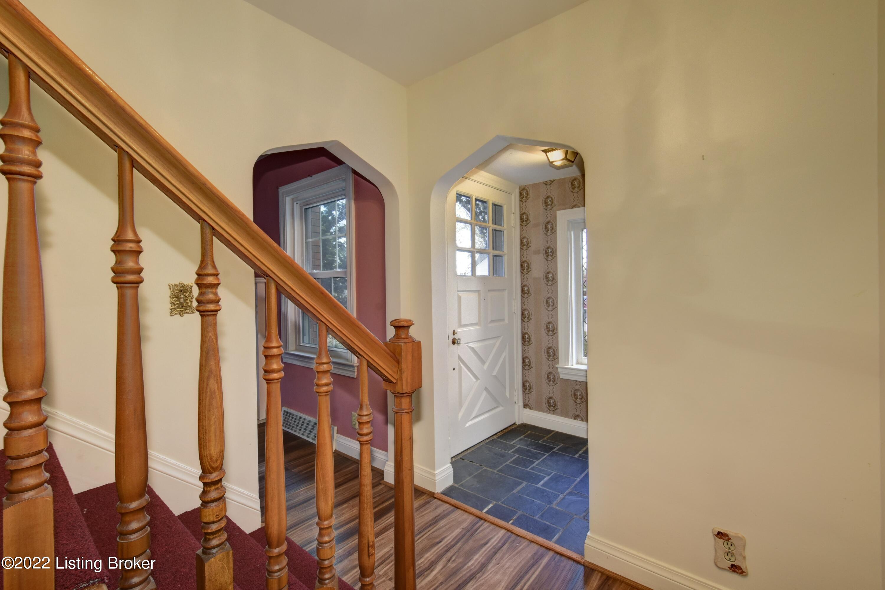 224 Norbourne Blvd