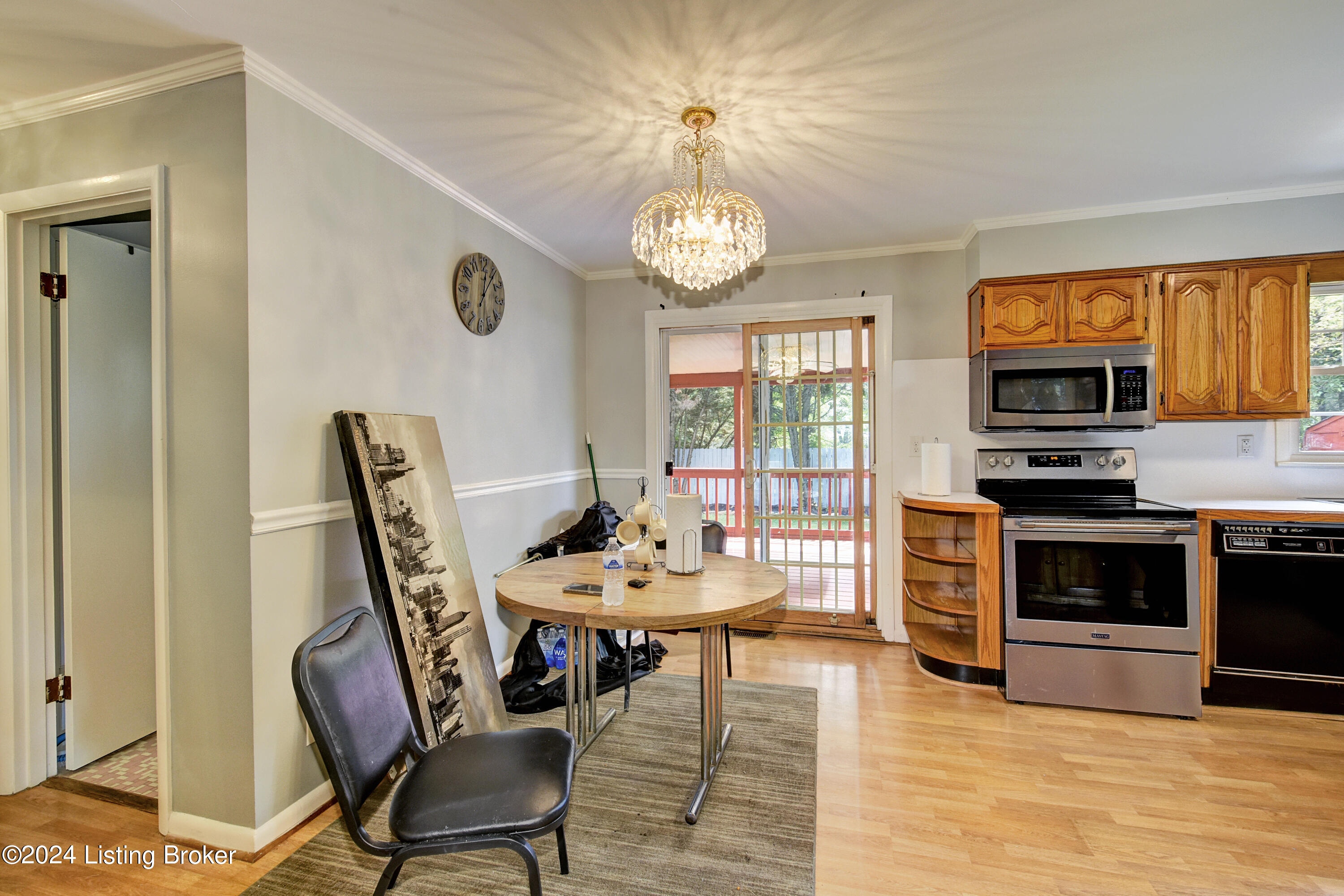 5513 Tamarack Ln