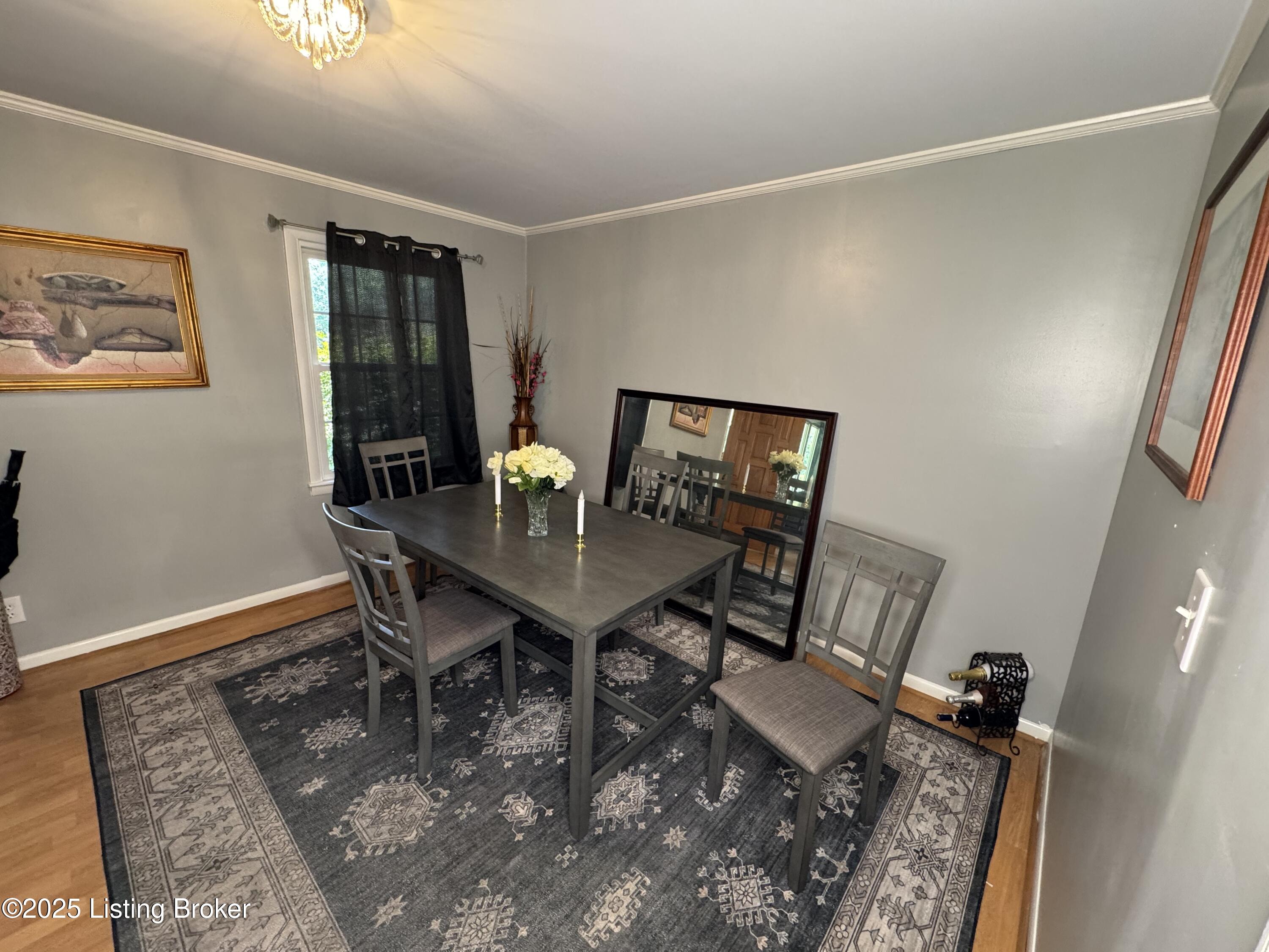 5513 Tamarack Ln