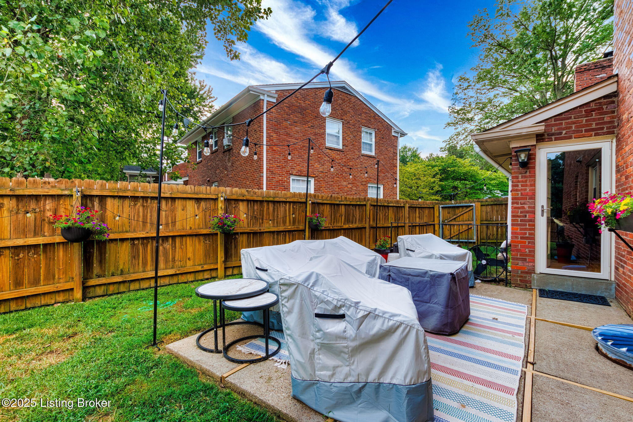 9100 Trentham Ct