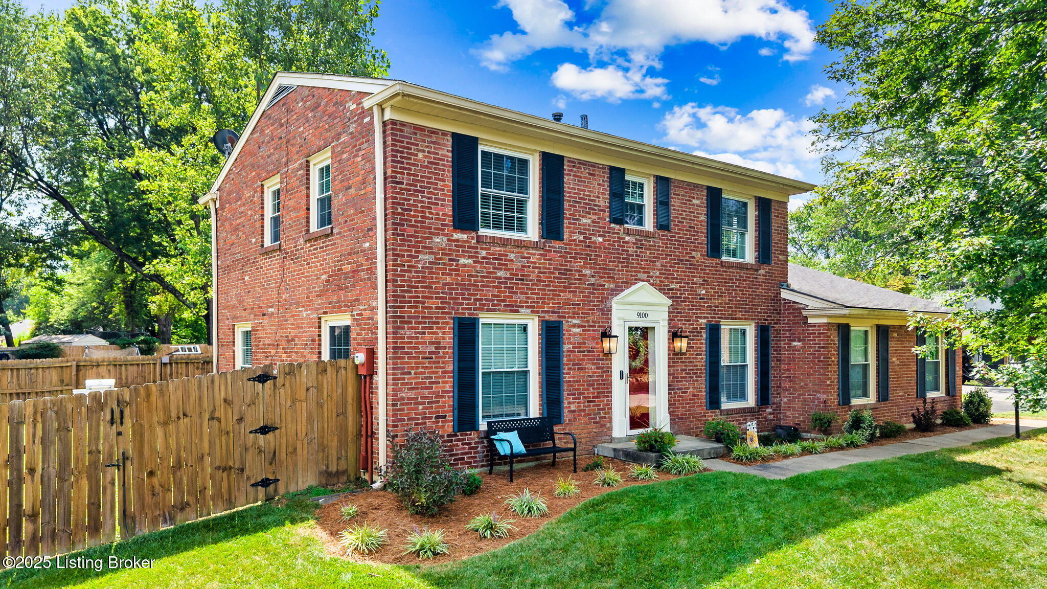 9100 Trentham Ct