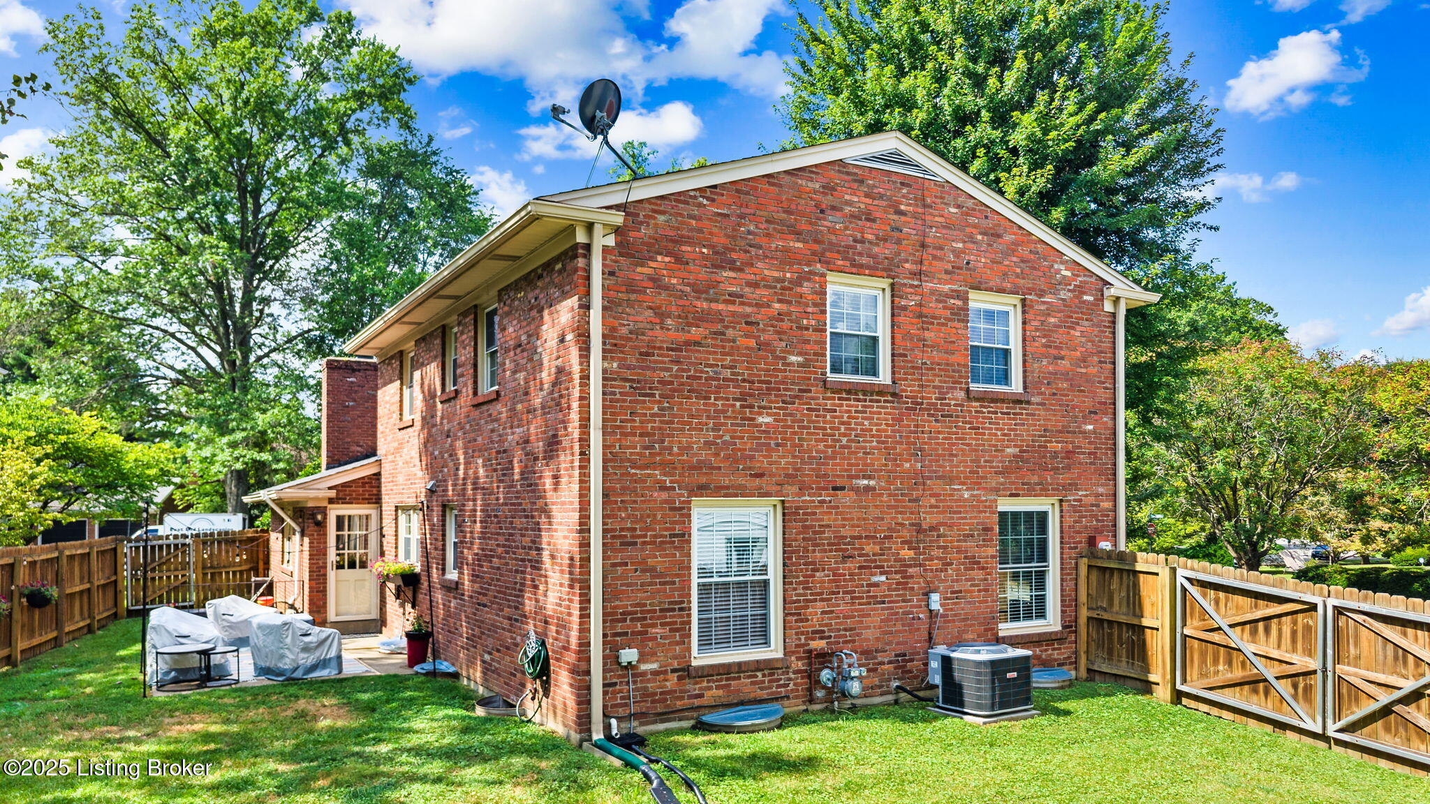 9100 Trentham Ct