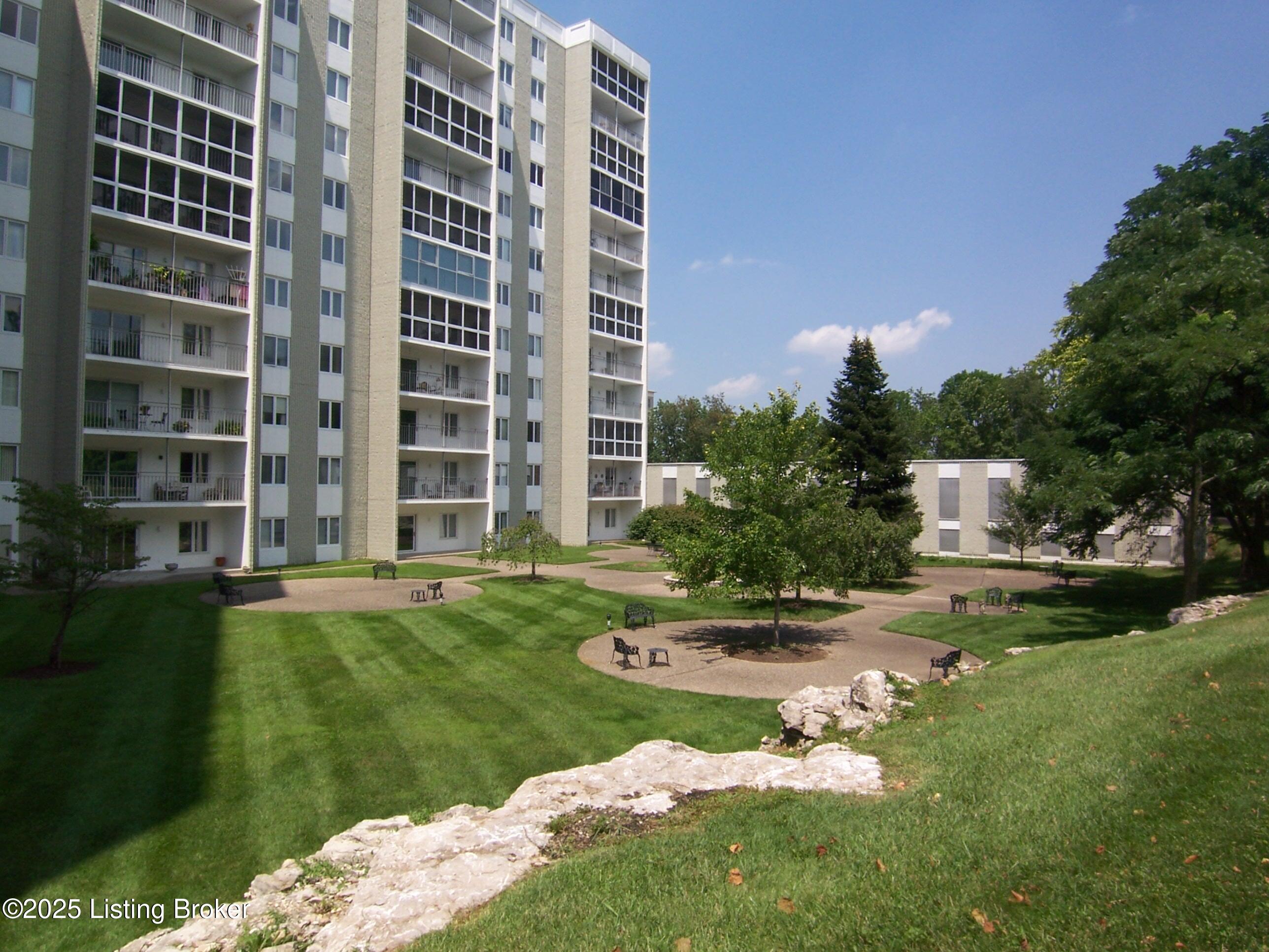 5100 Us Highway 42 APT 911