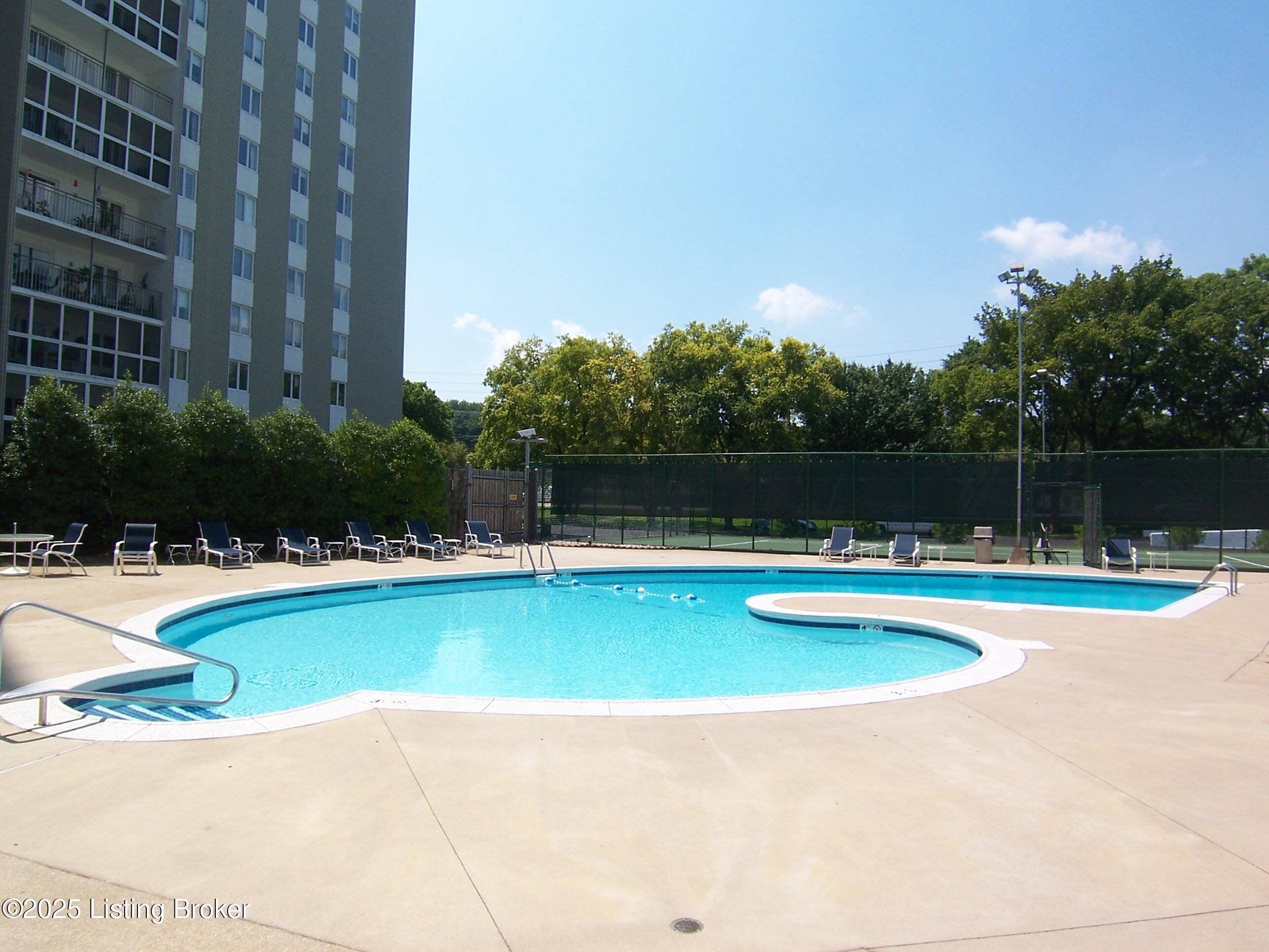 5100 Us Highway 42 APT 911