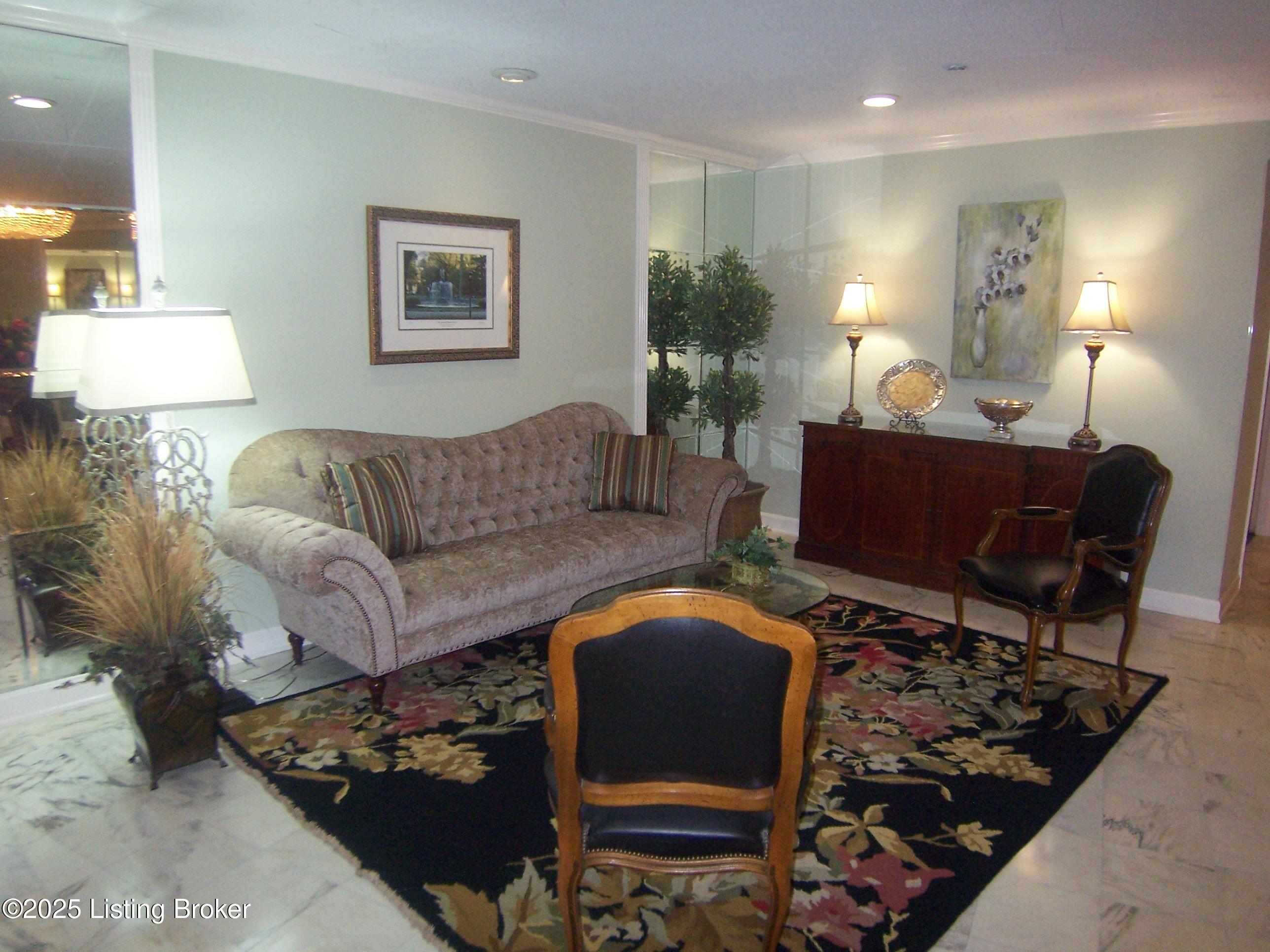 5100 Us Highway 42 APT 911