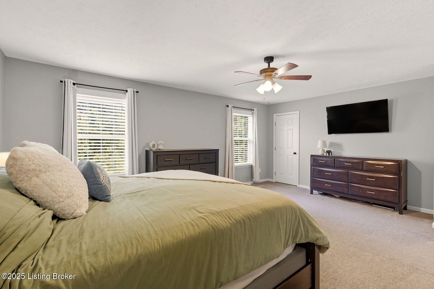 4643 Oak Pointe Dr