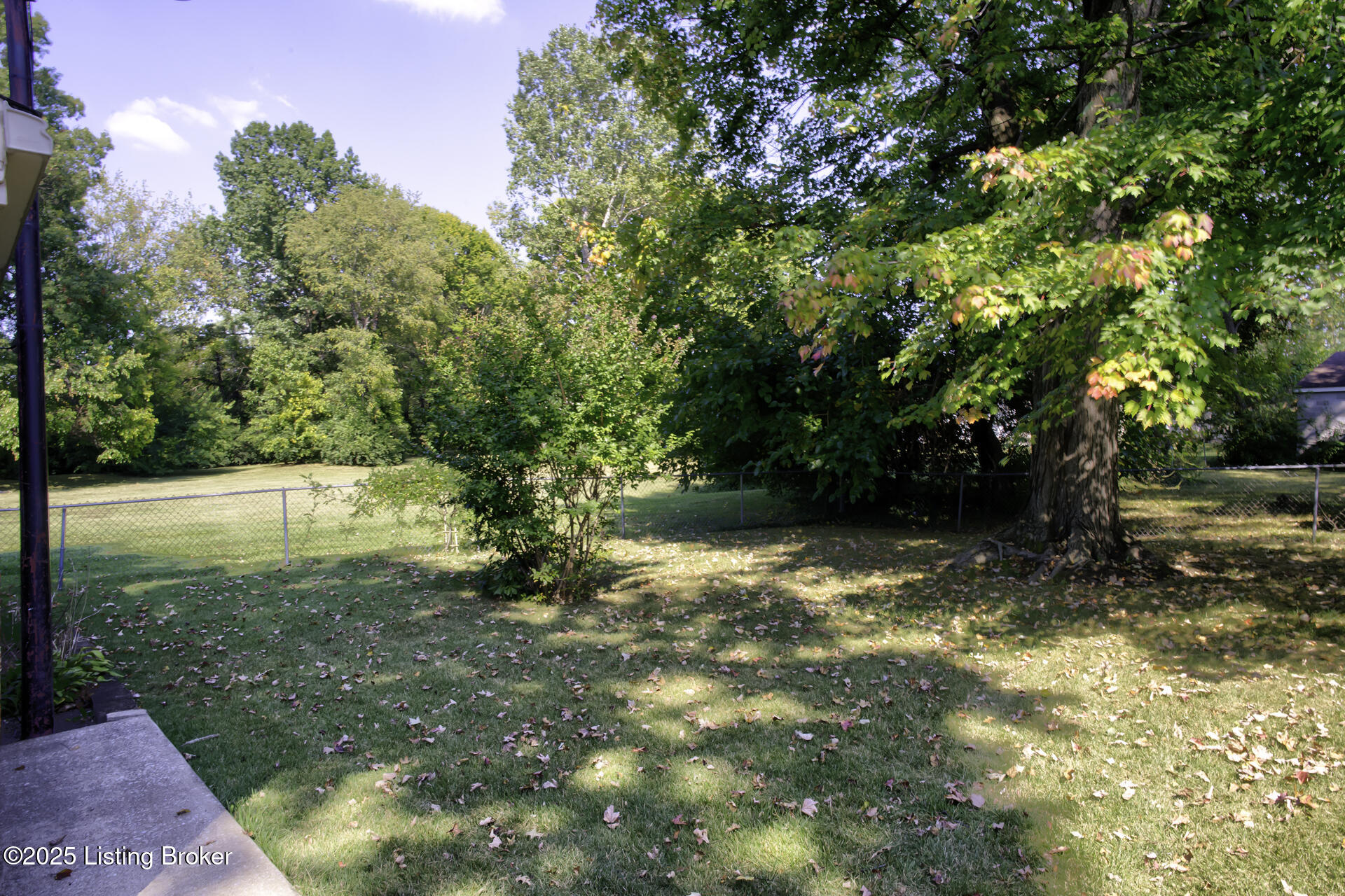 9013 Pine Lake Dr