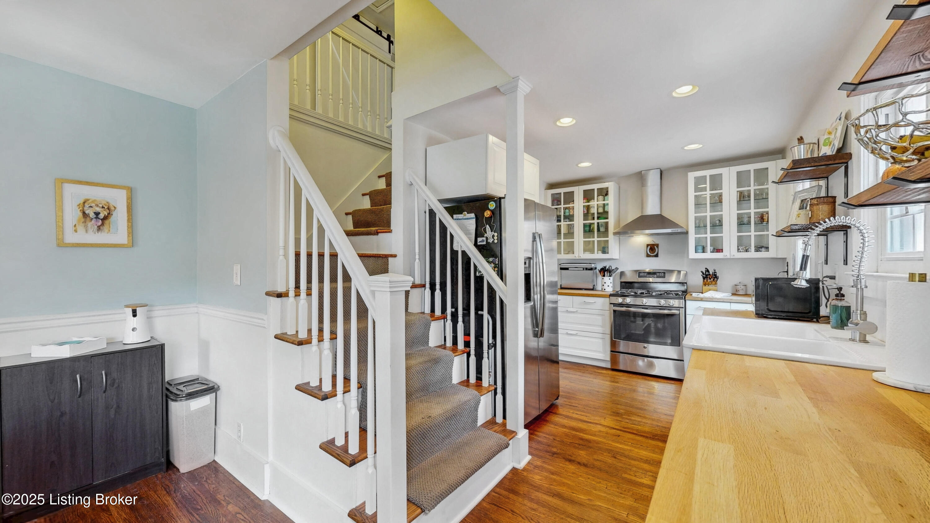 1938 Eastview Ave