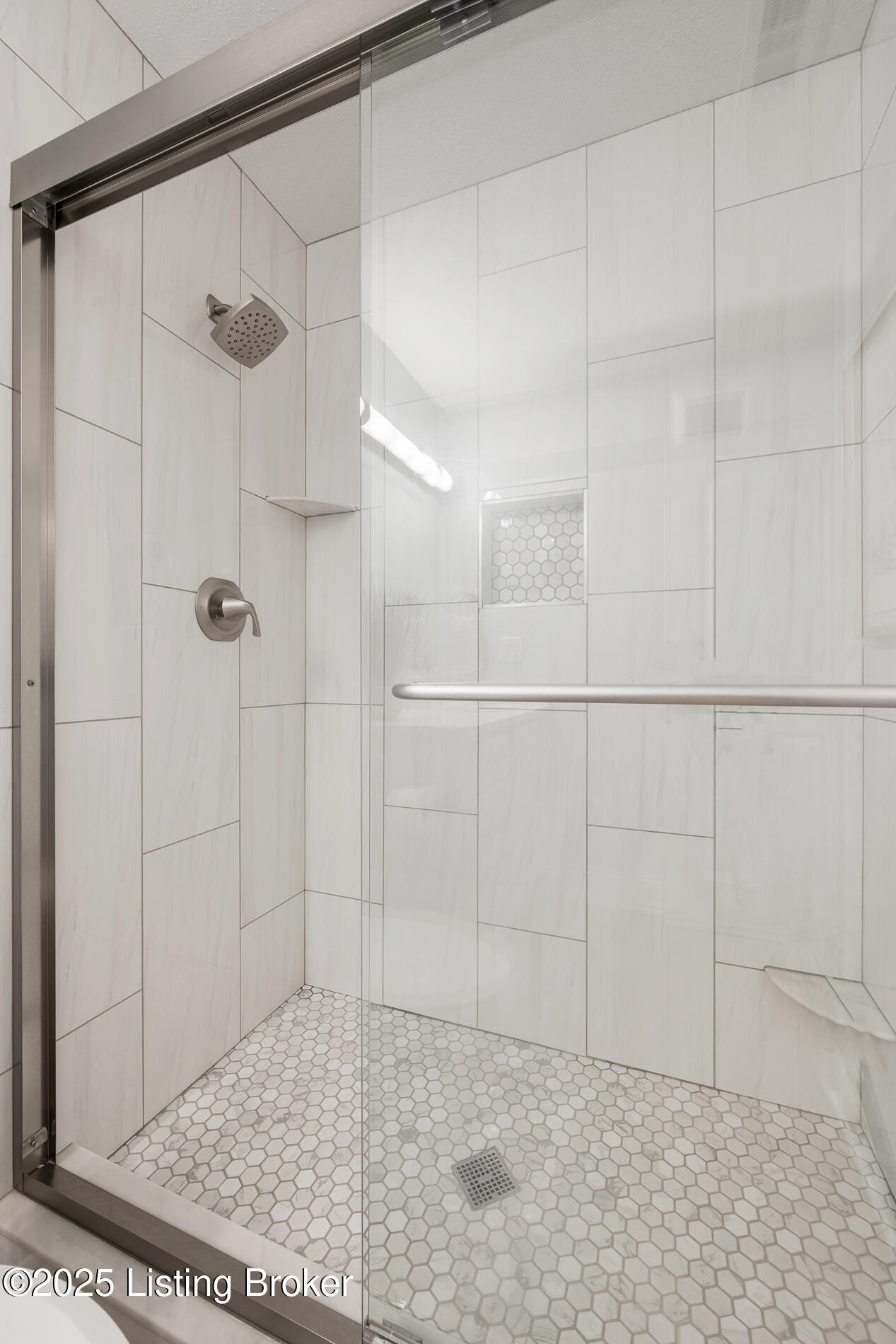 3901 Yardley Ct UNIT 103