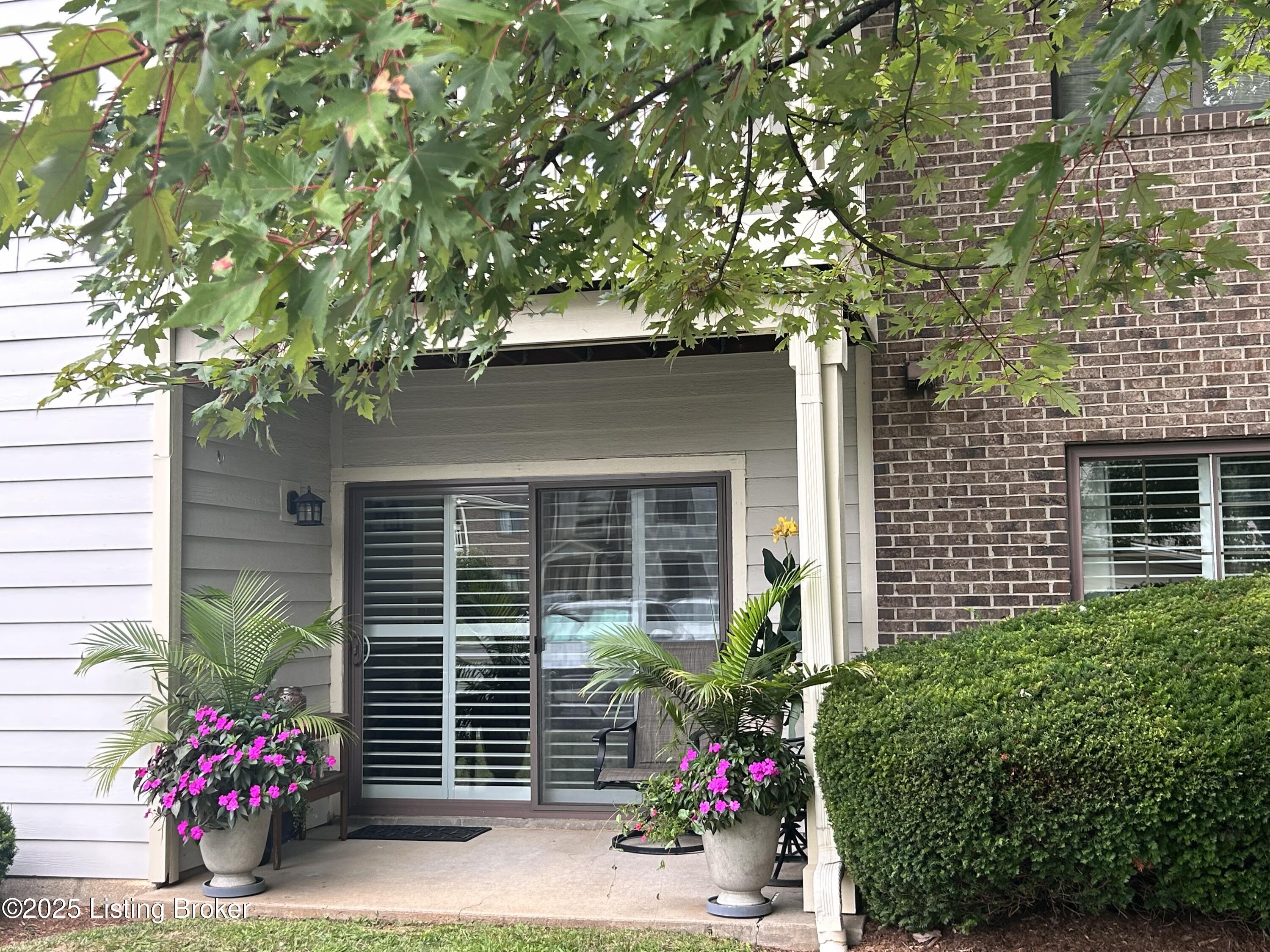 3901 Yardley Ct UNIT 103