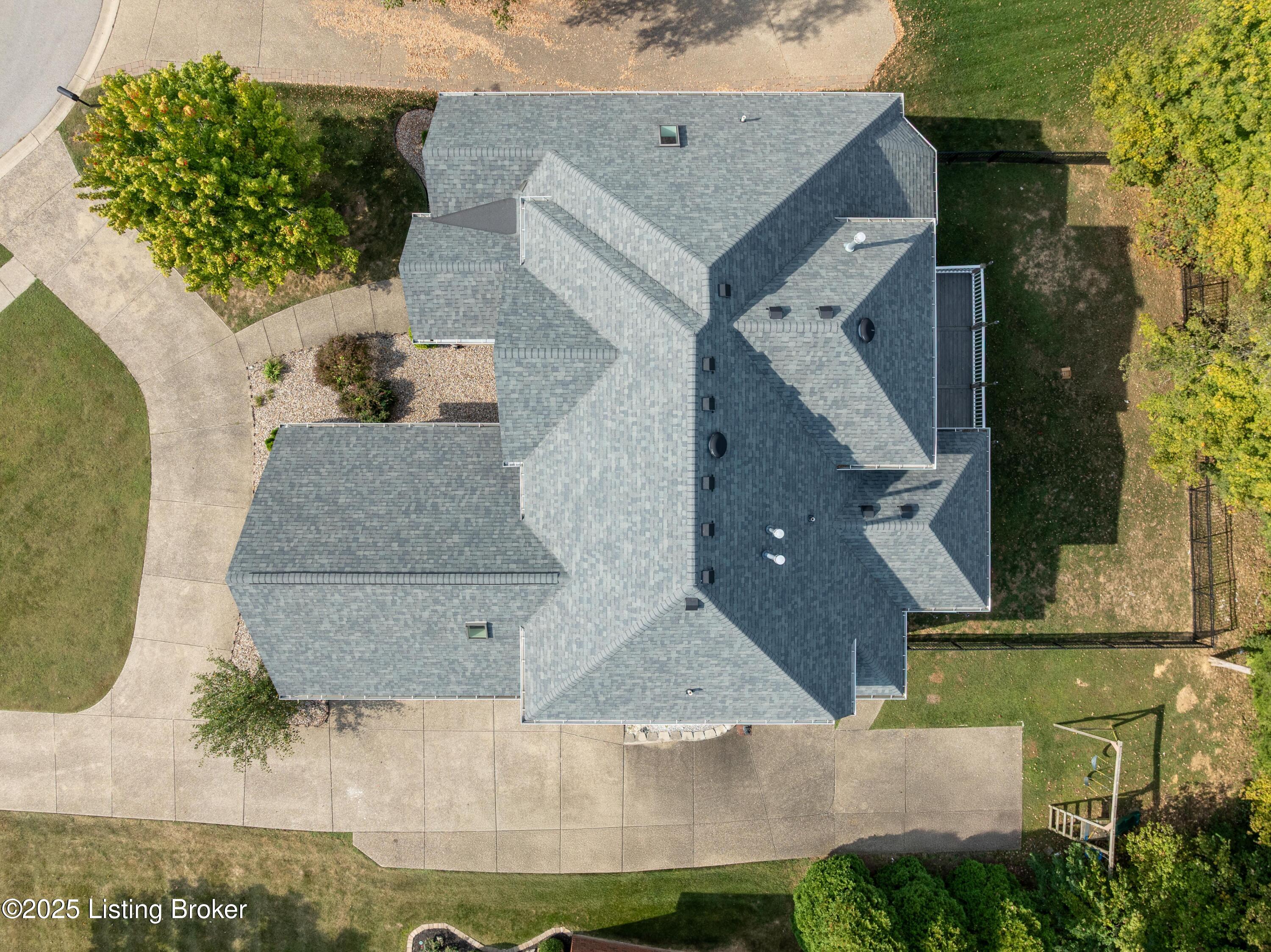 17023 Ashburton Dr