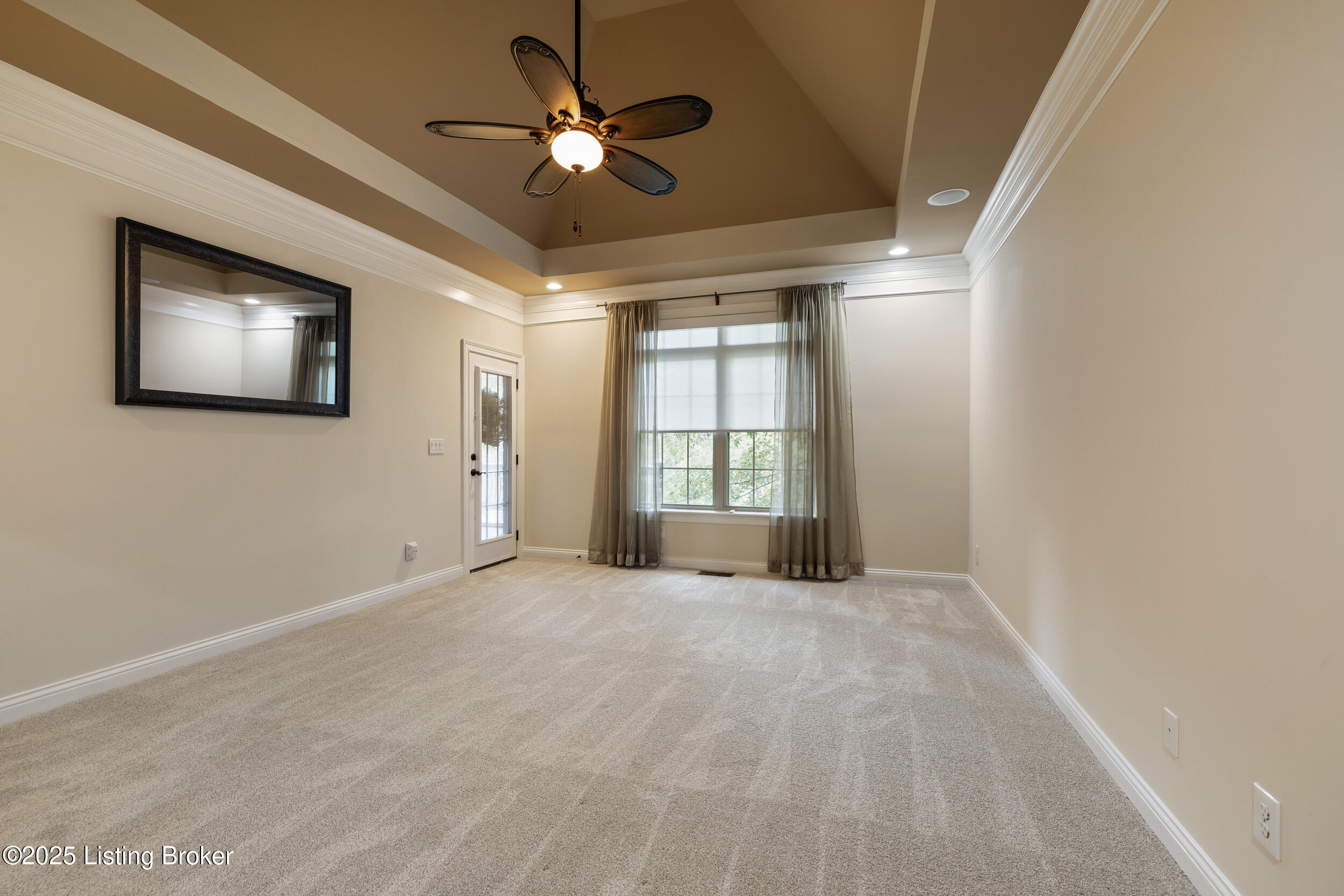 1310 Shakes View Ct