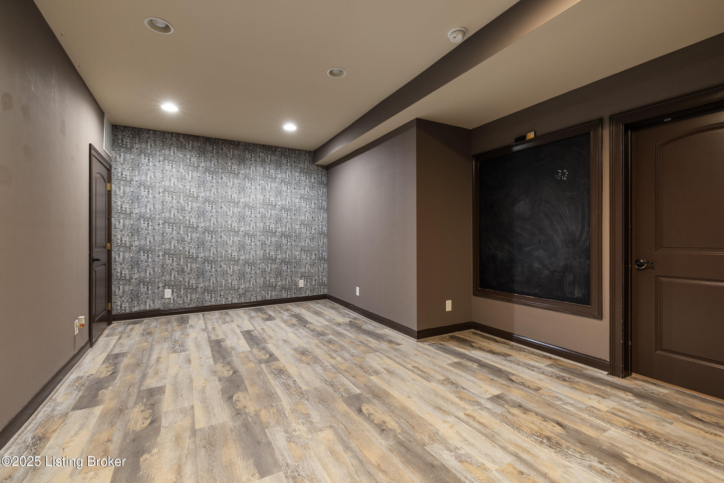 1310 Shakes View Ct