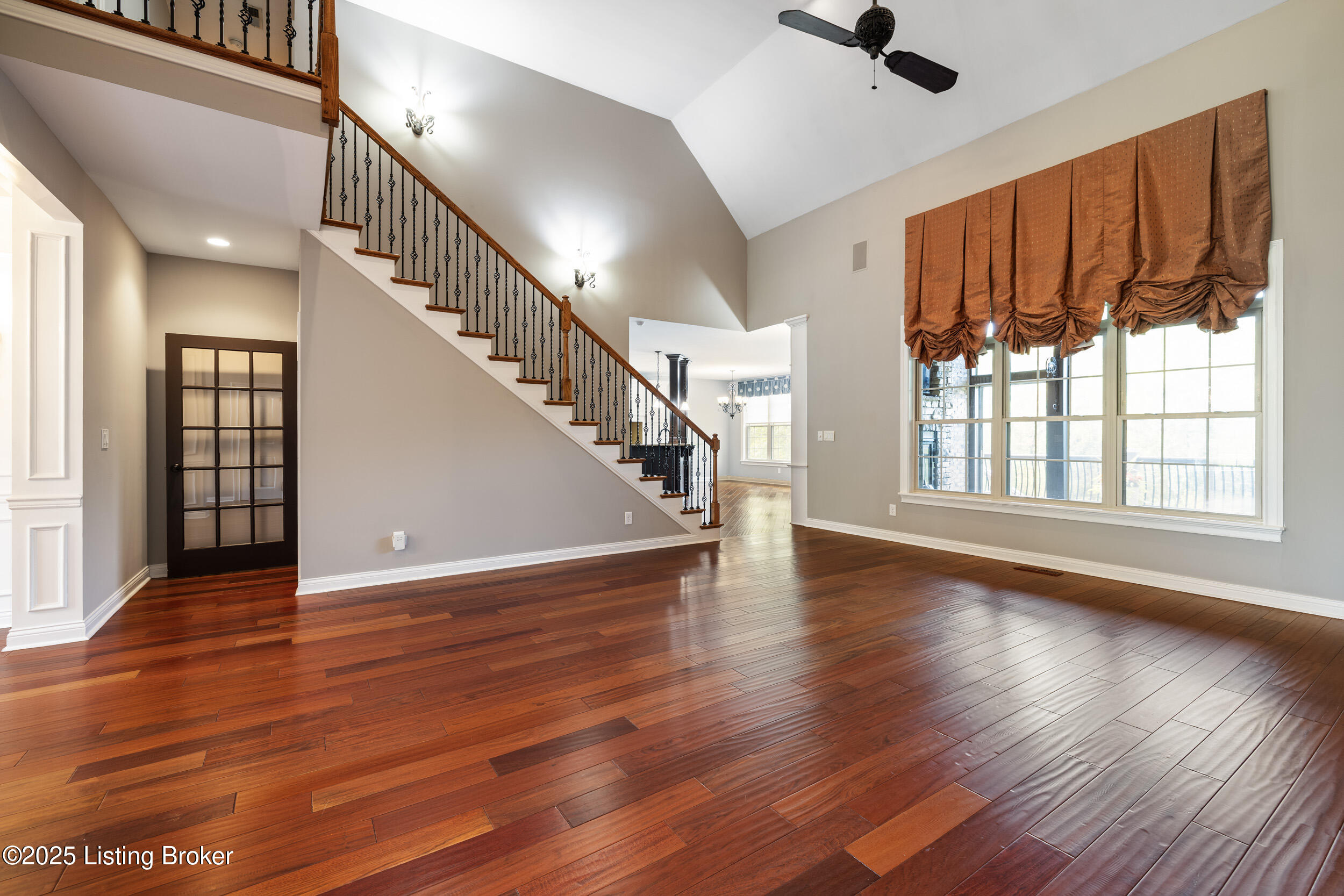 1310 Shakes View Ct