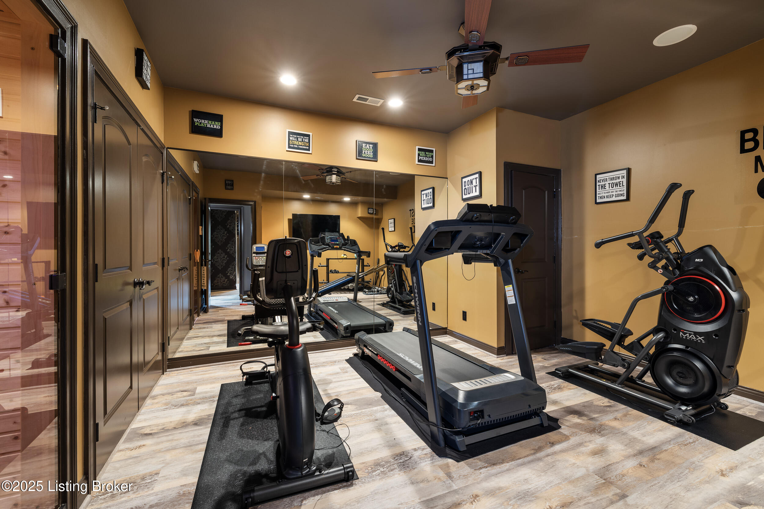 1310 Shakes View Ct