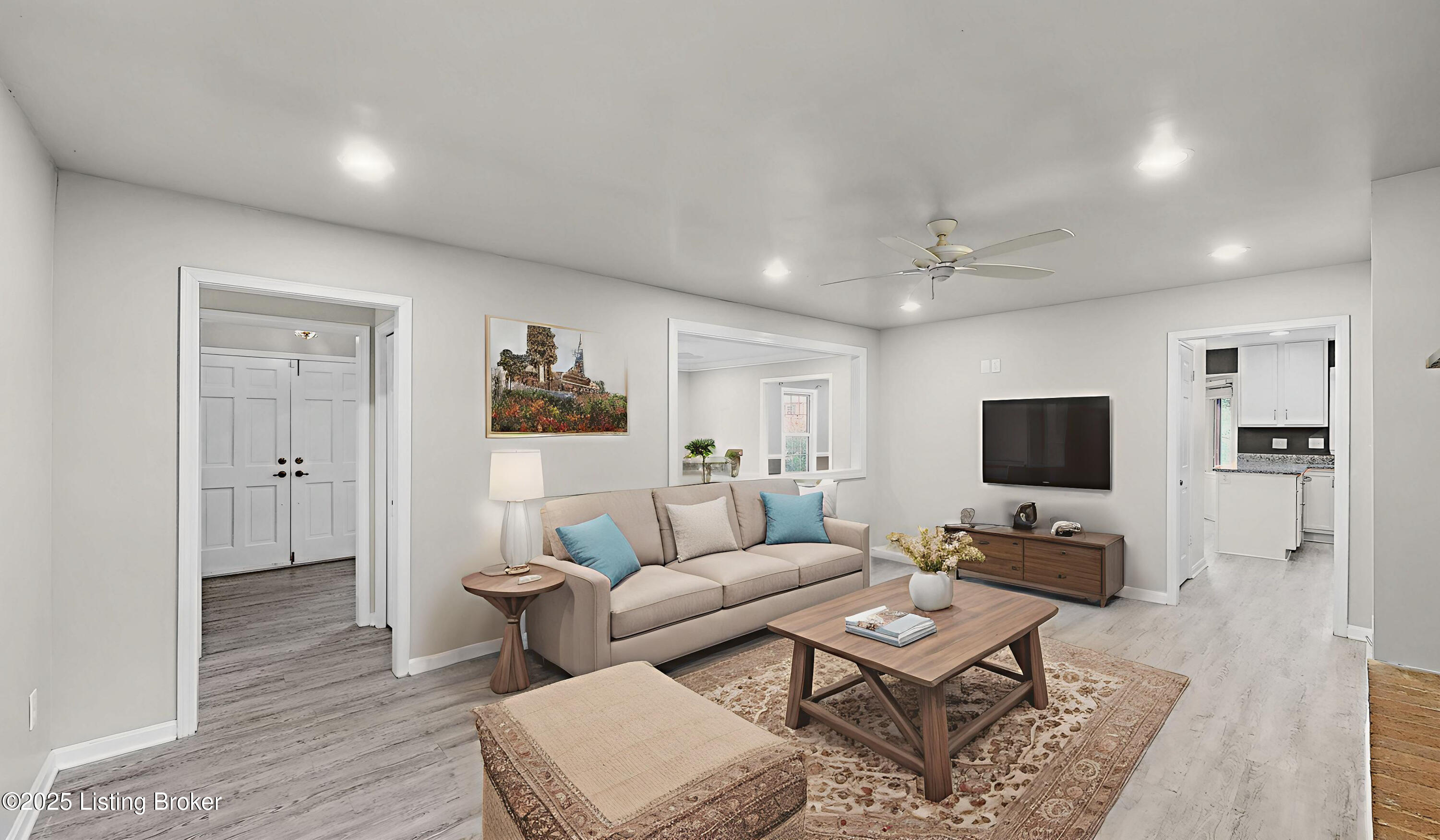 13015 Pine Hill Ct
