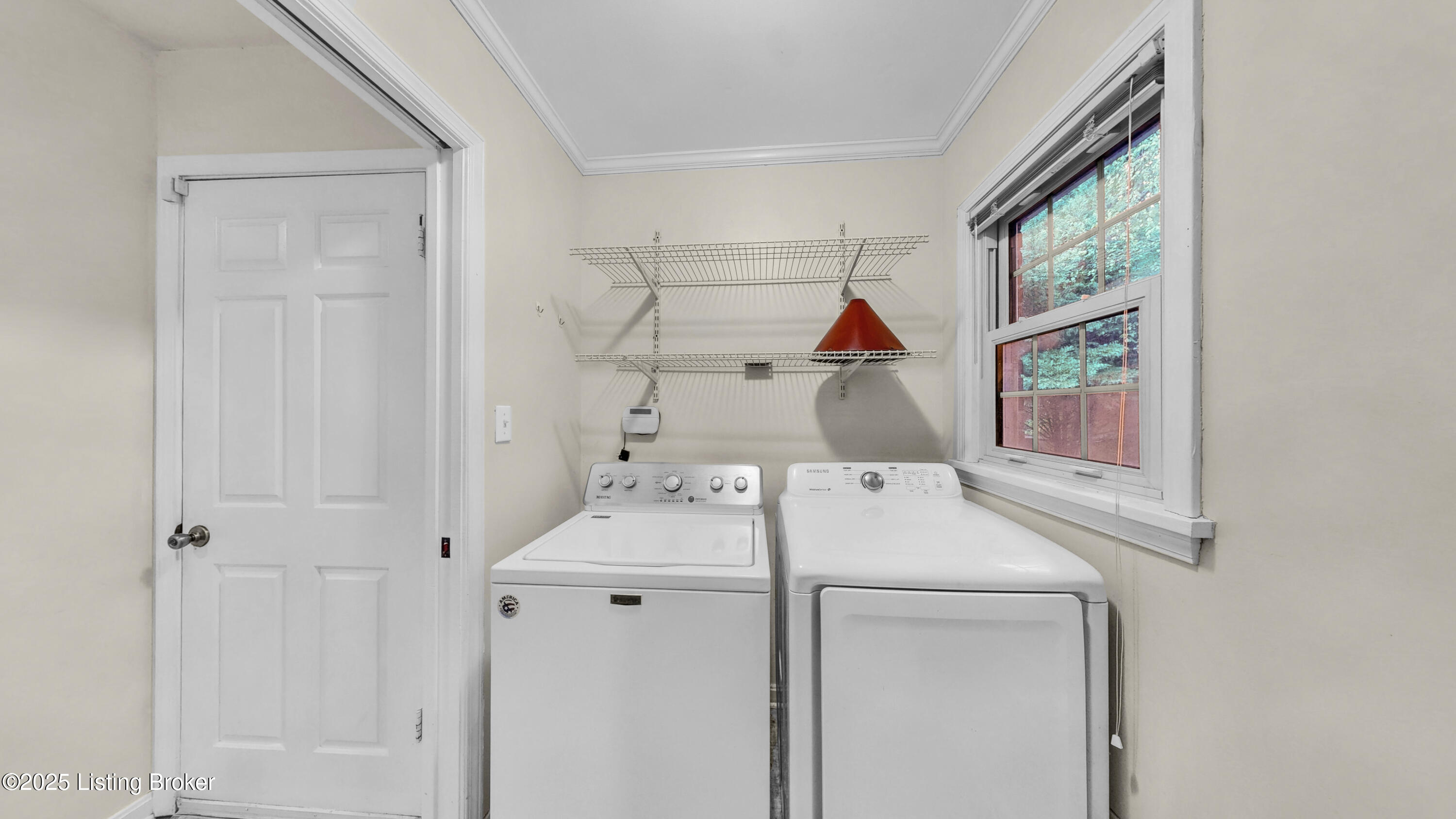 13015 Pine Hill Ct