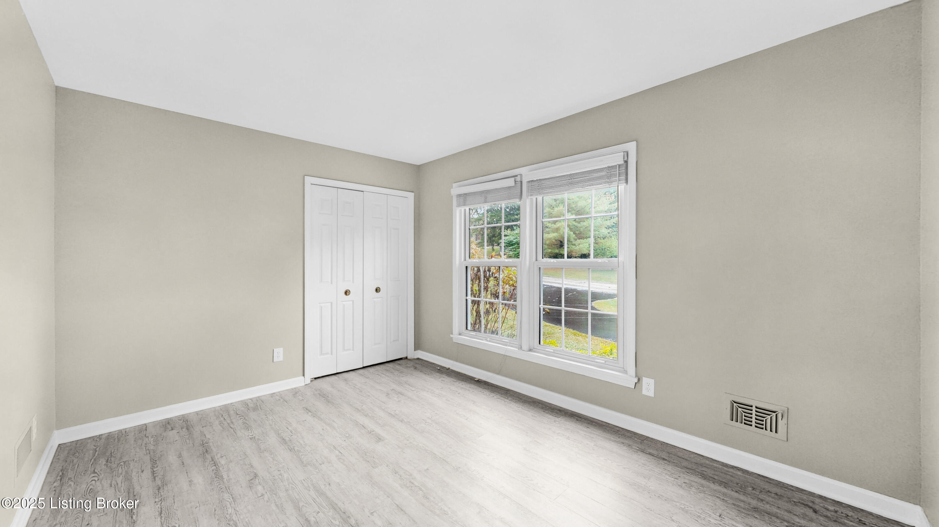 13015 Pine Hill Ct