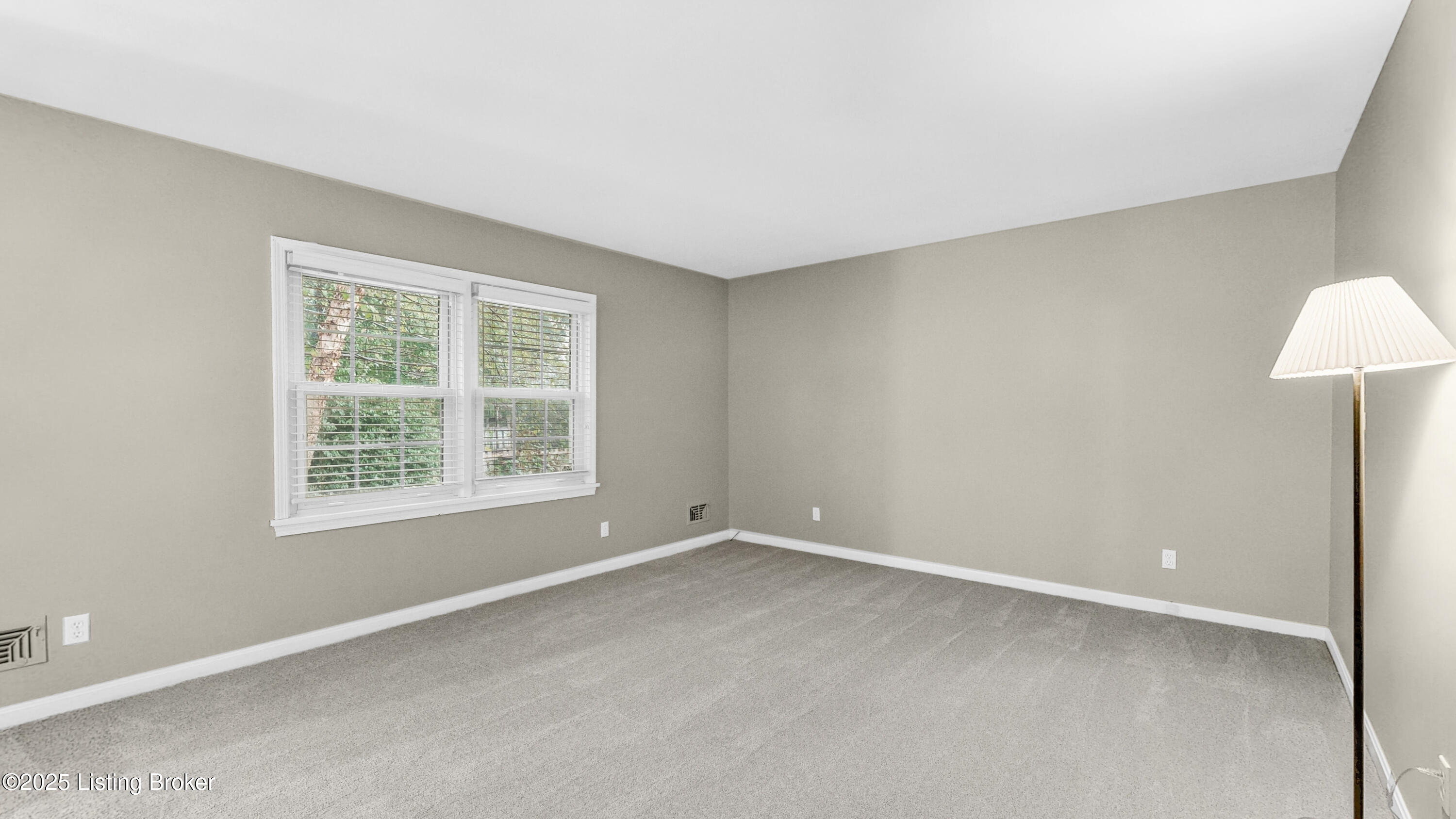 13015 Pine Hill Ct