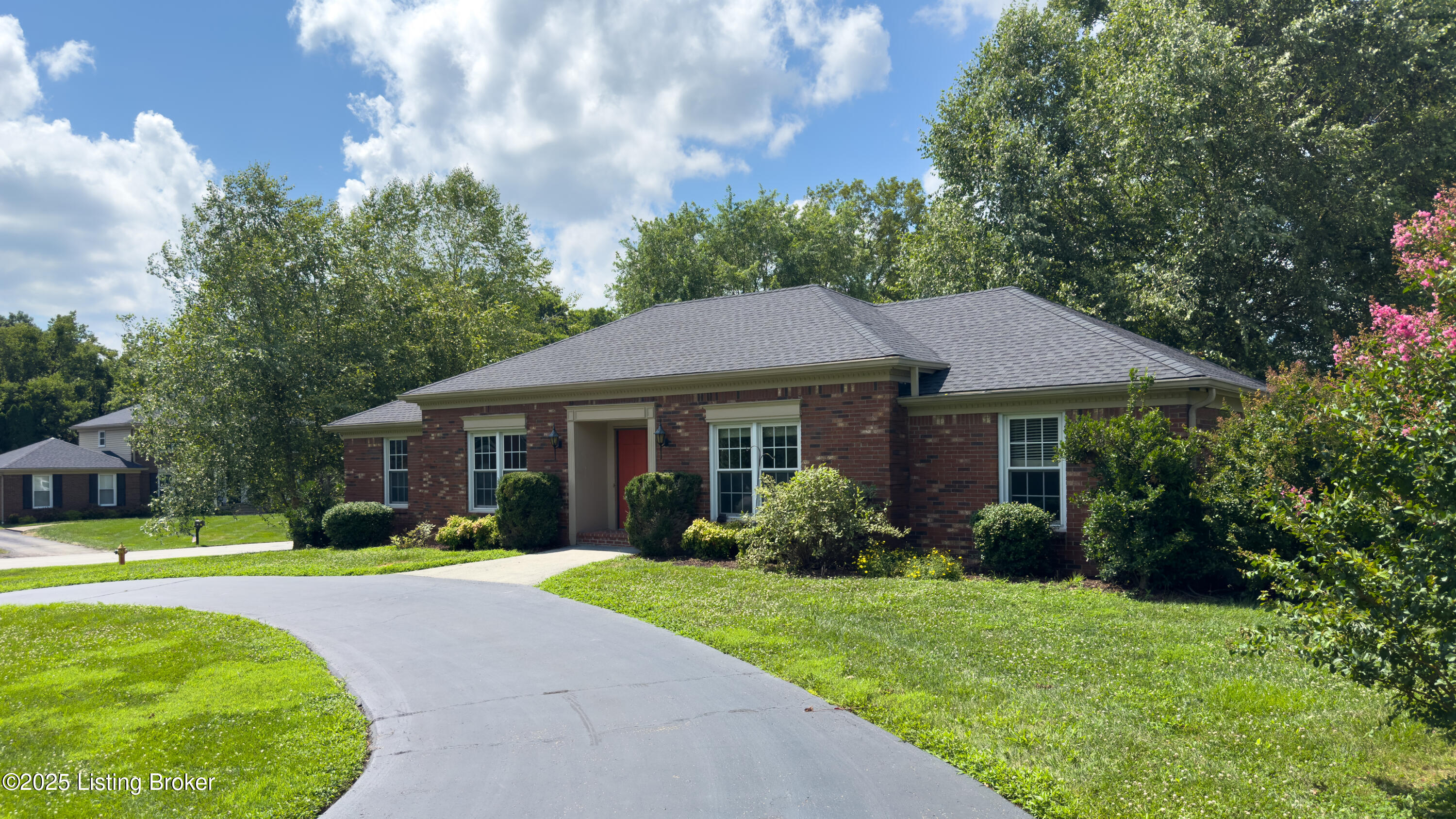 13015 Pine Hill Ct