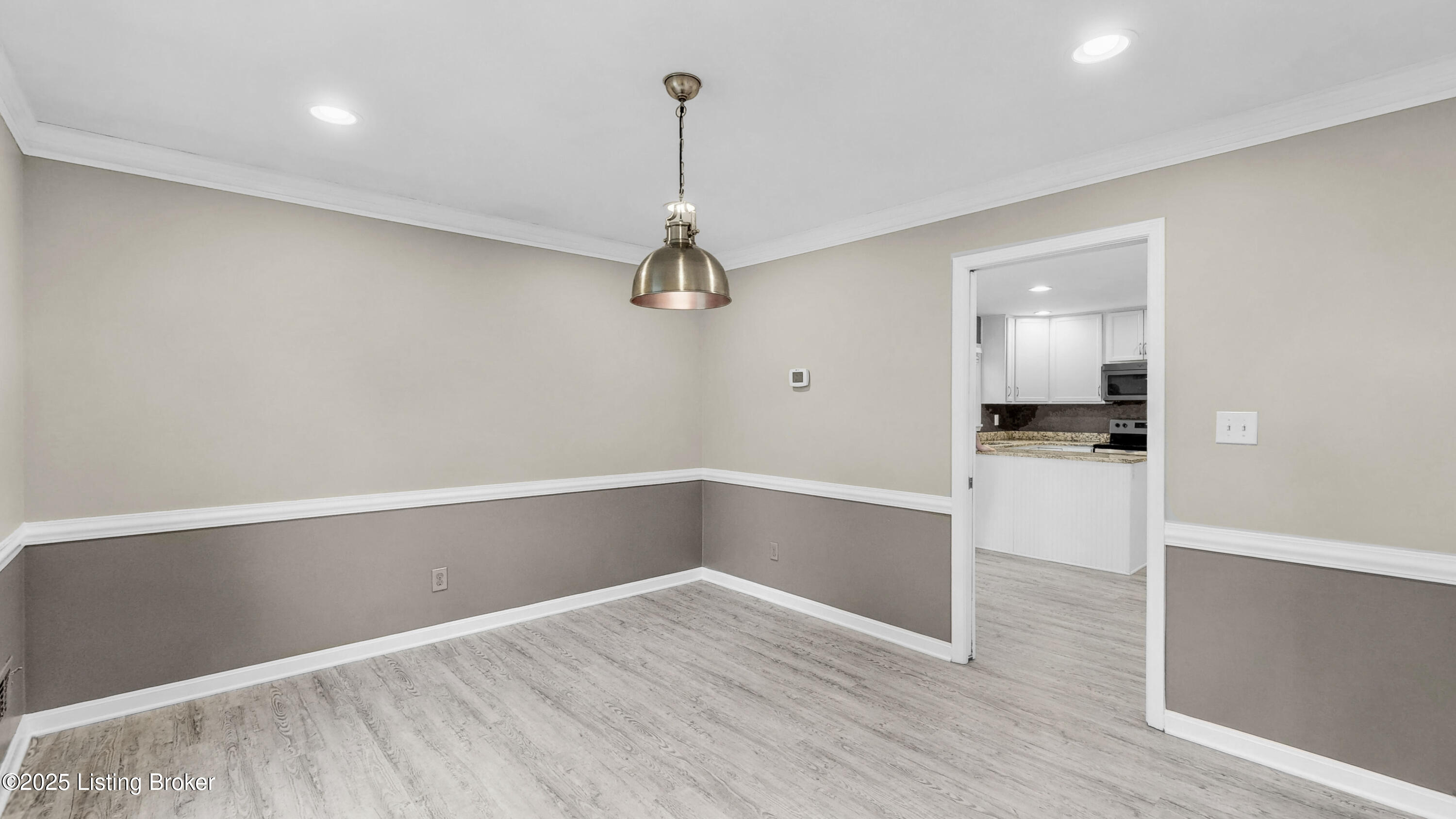 13015 Pine Hill Ct