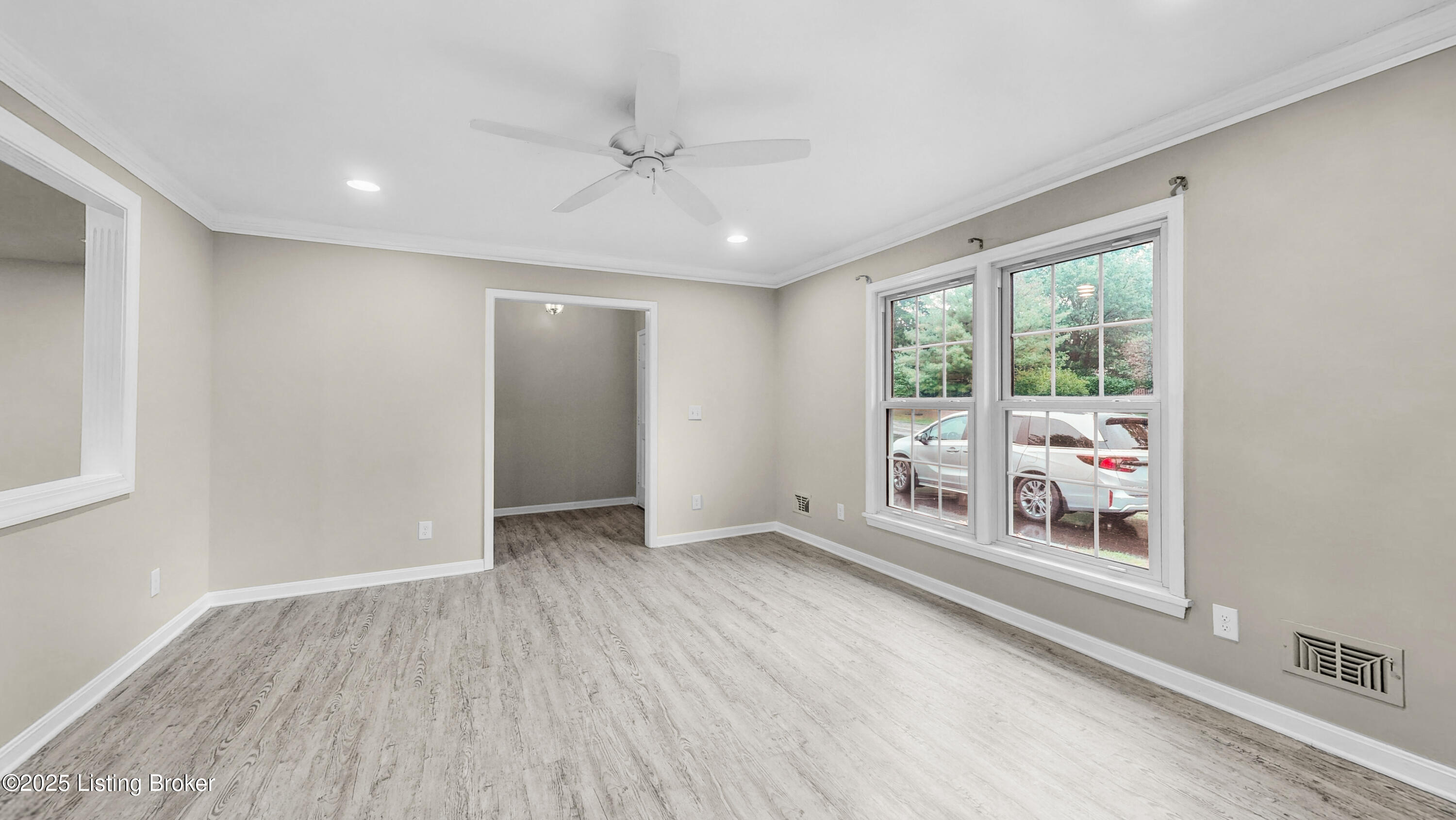 13015 Pine Hill Ct