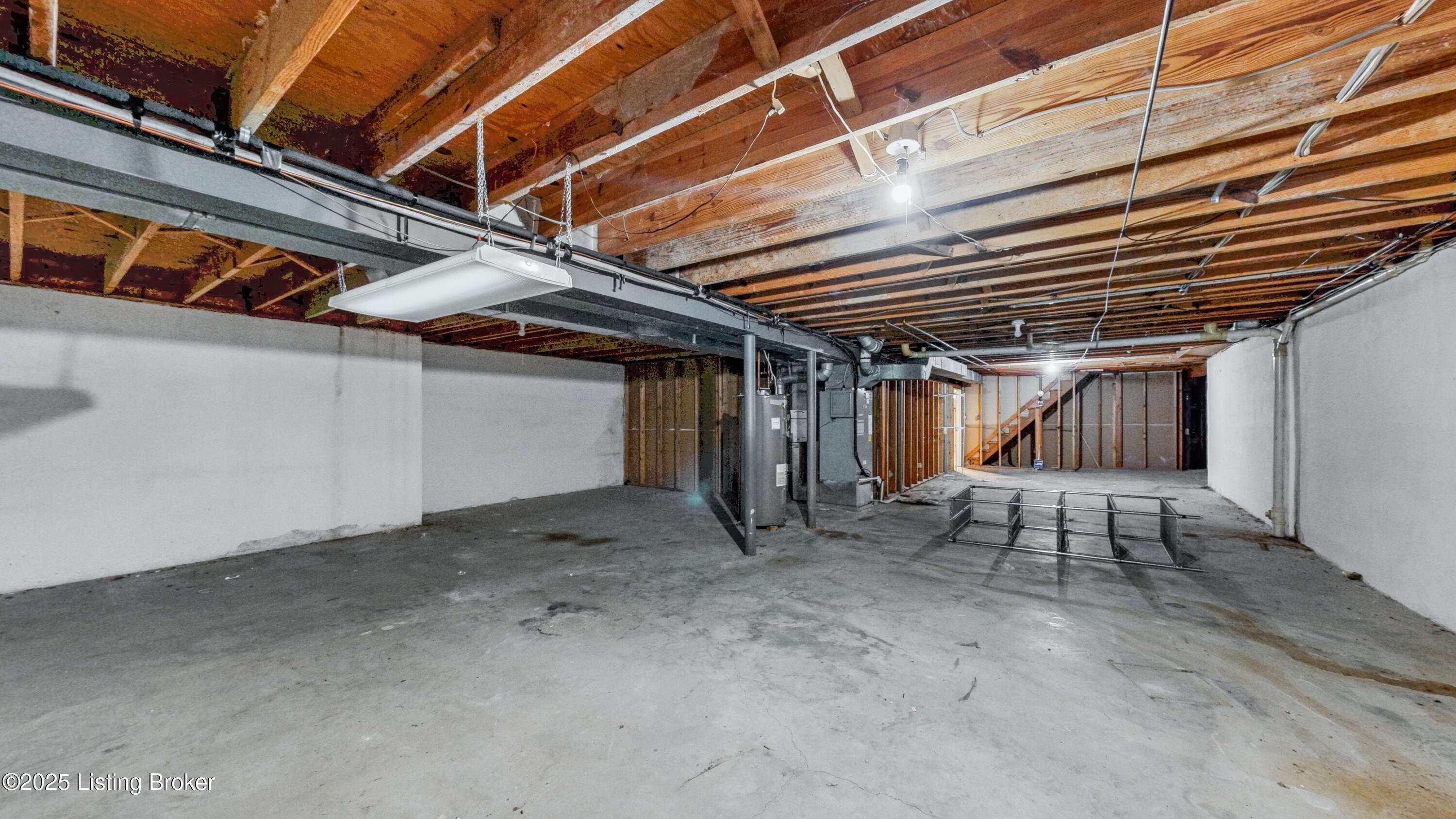 13015 Pine Hill Ct