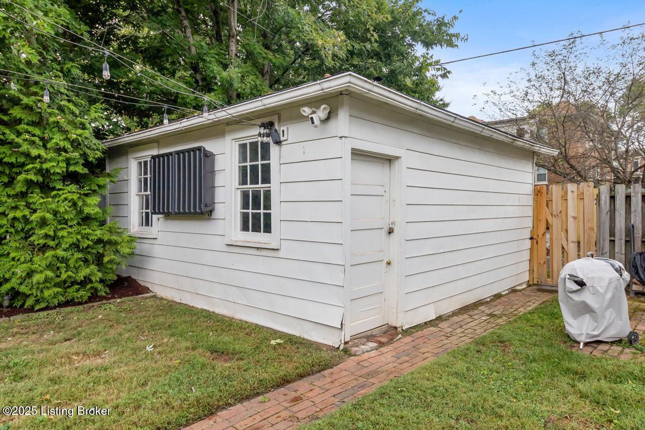 1929 Richmond Dr