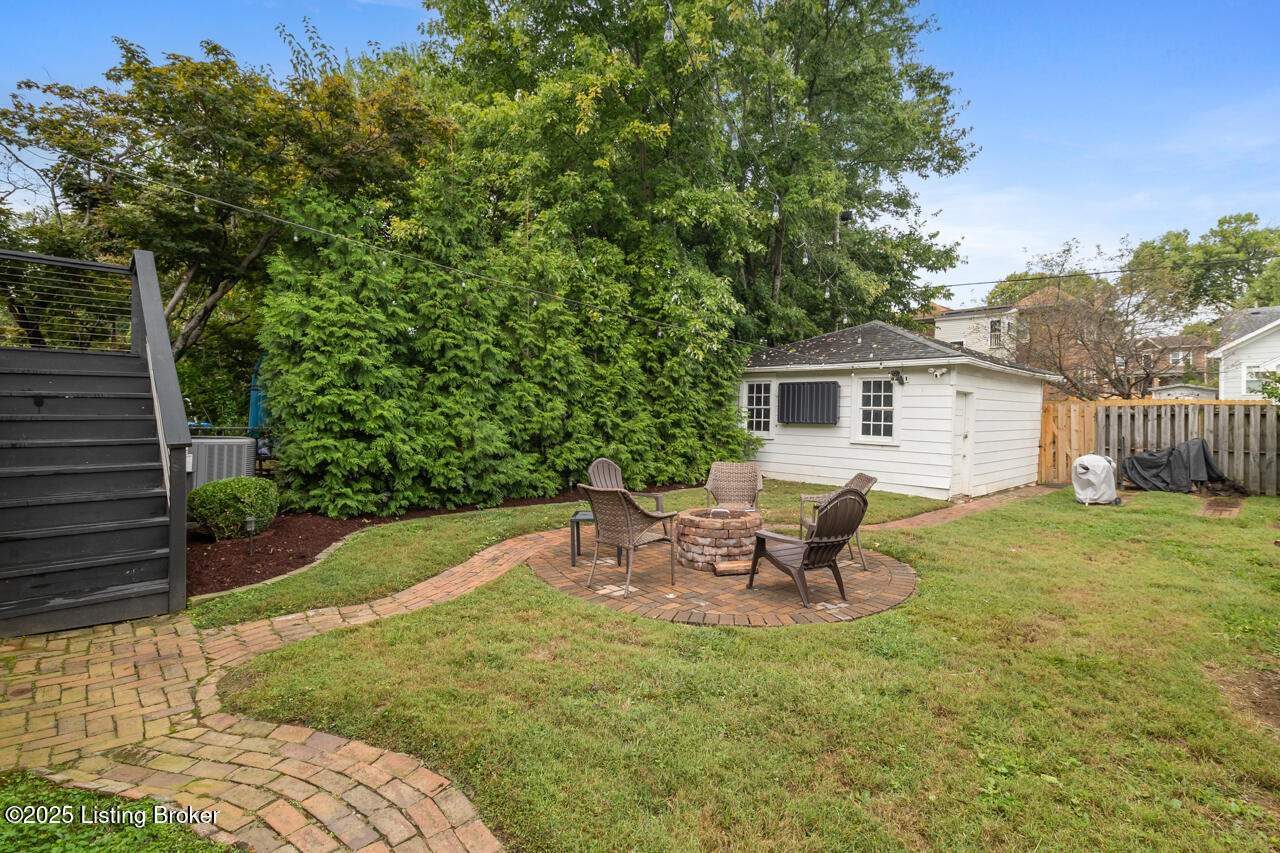 1929 Richmond Dr