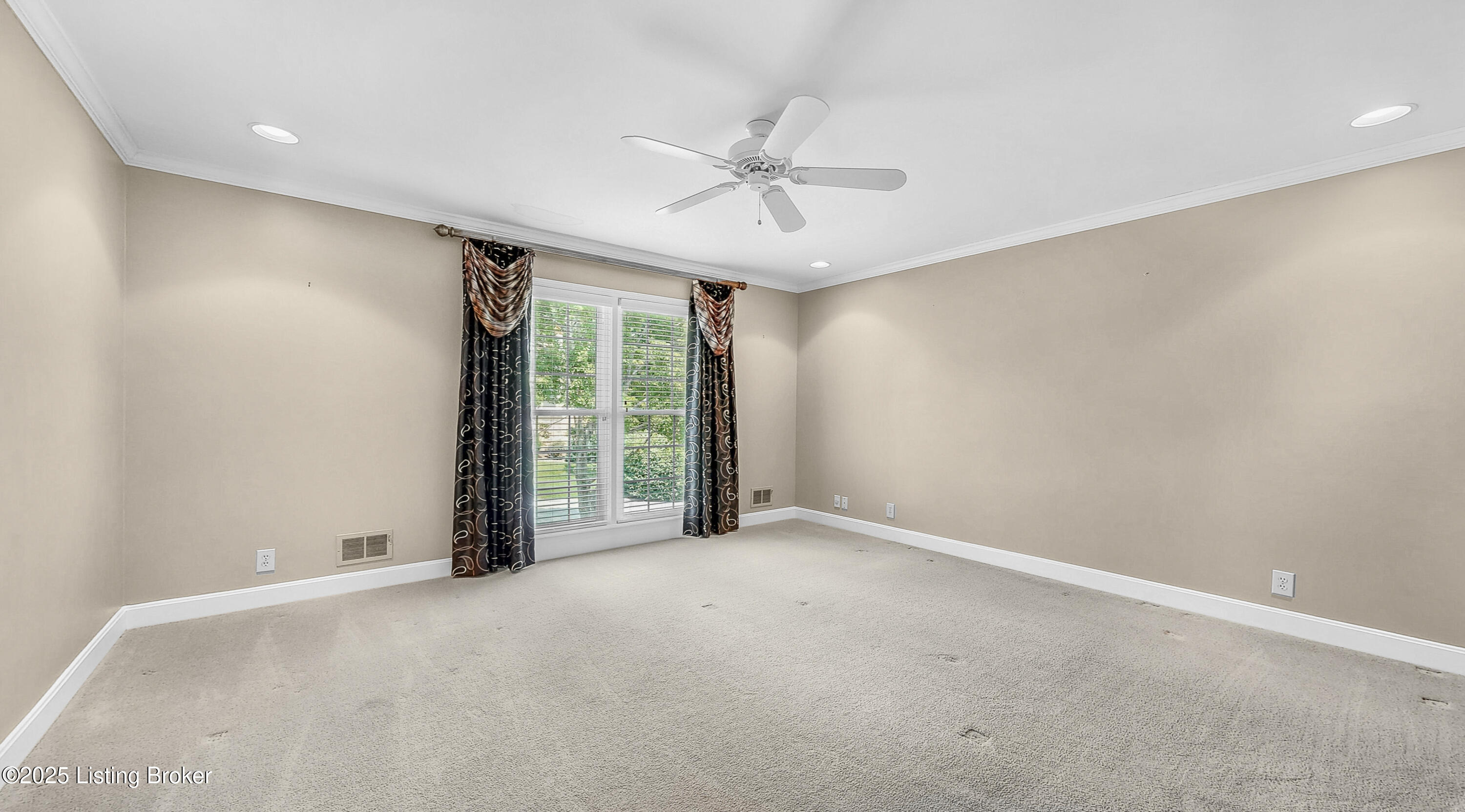1204 Wellington Pl