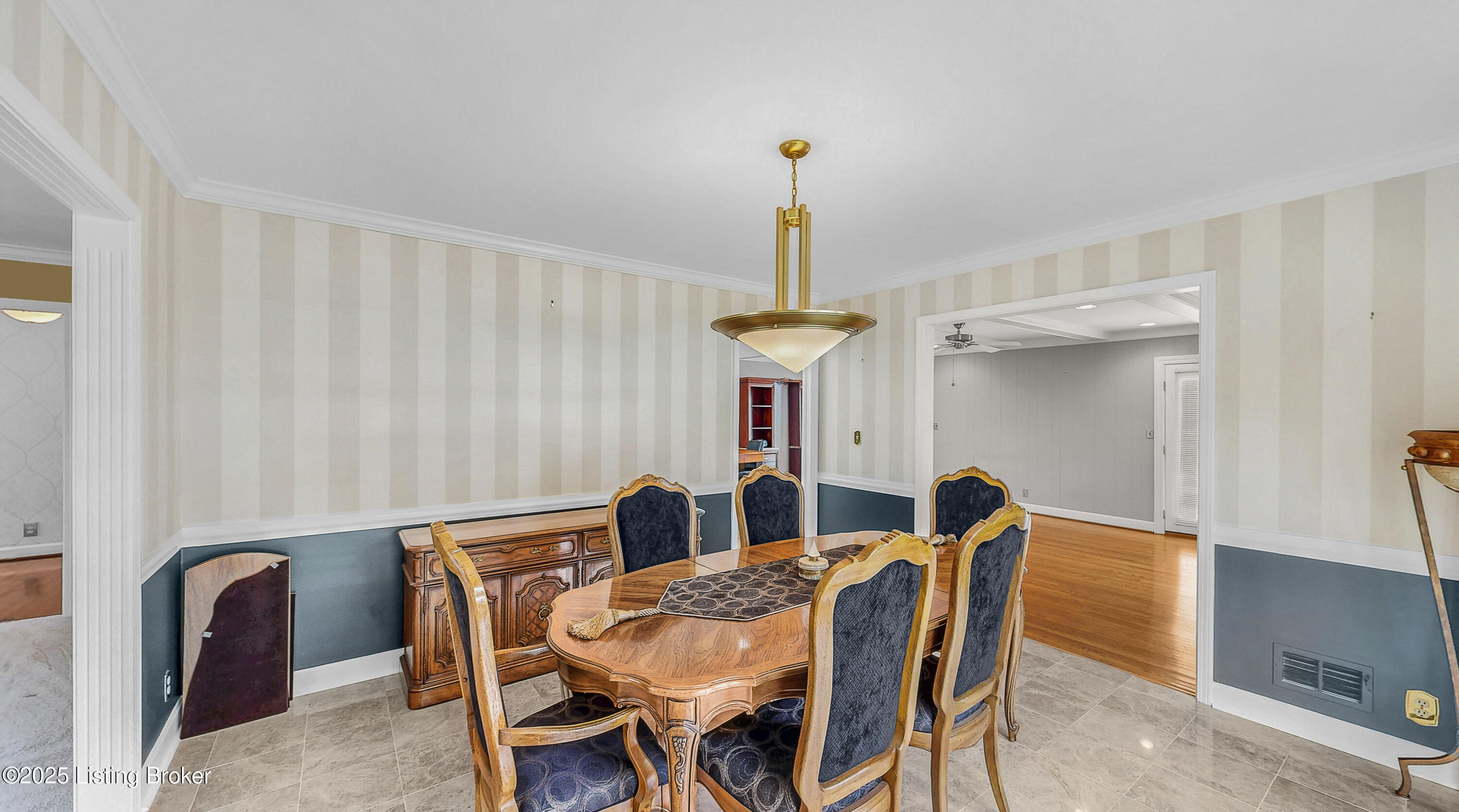1204 Wellington Pl