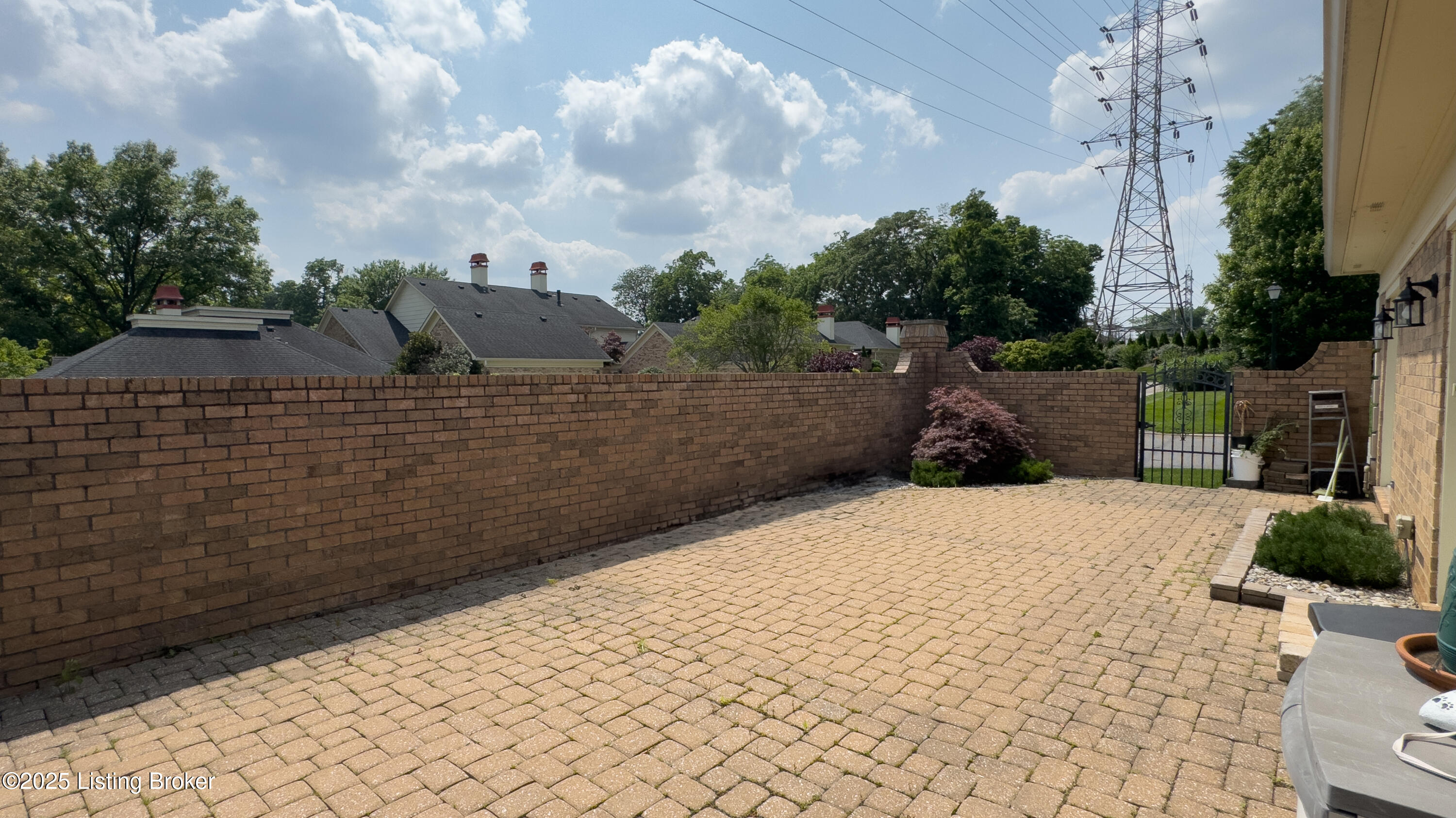 1204 Wellington Pl