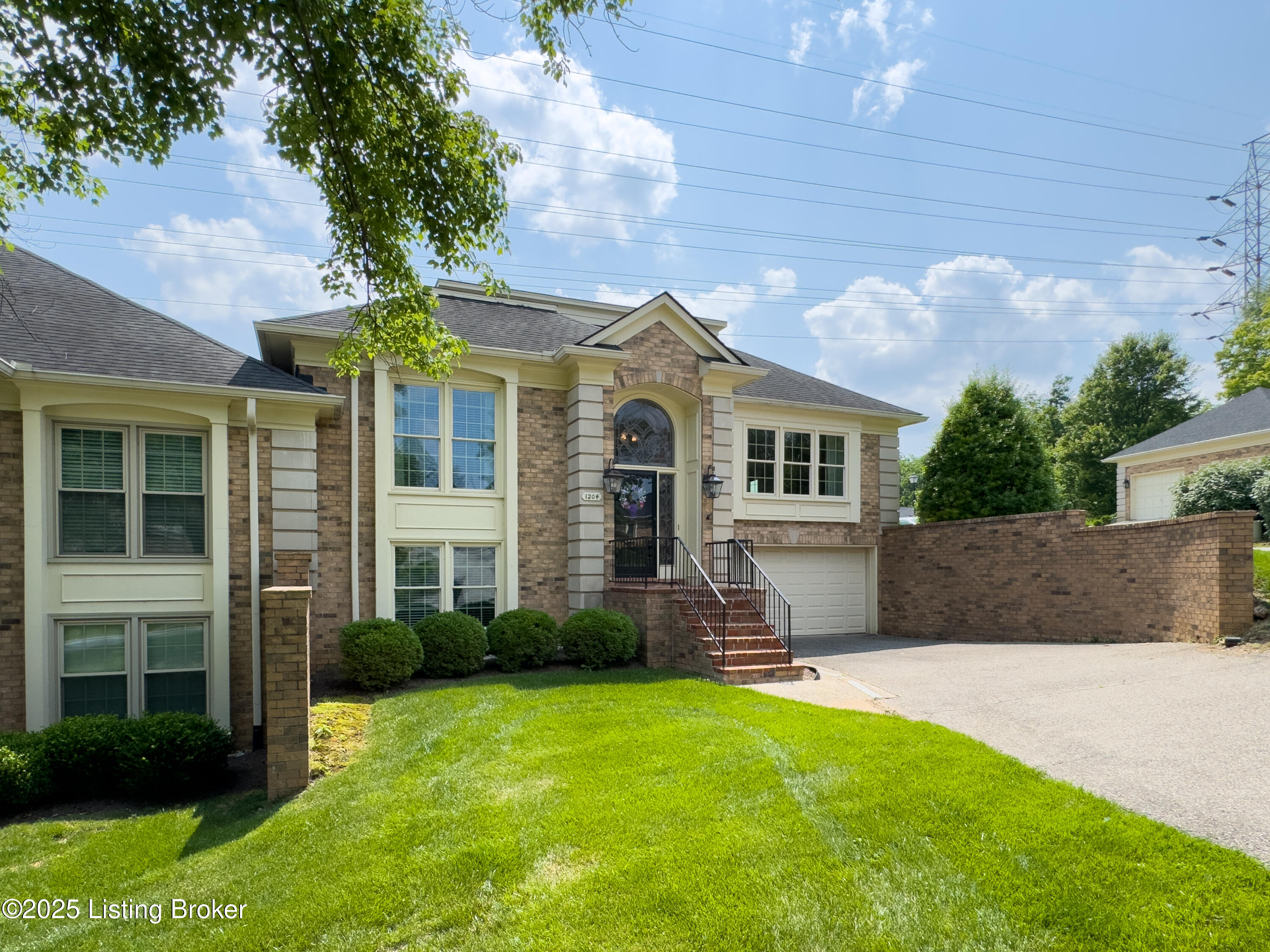 1204 Wellington Pl