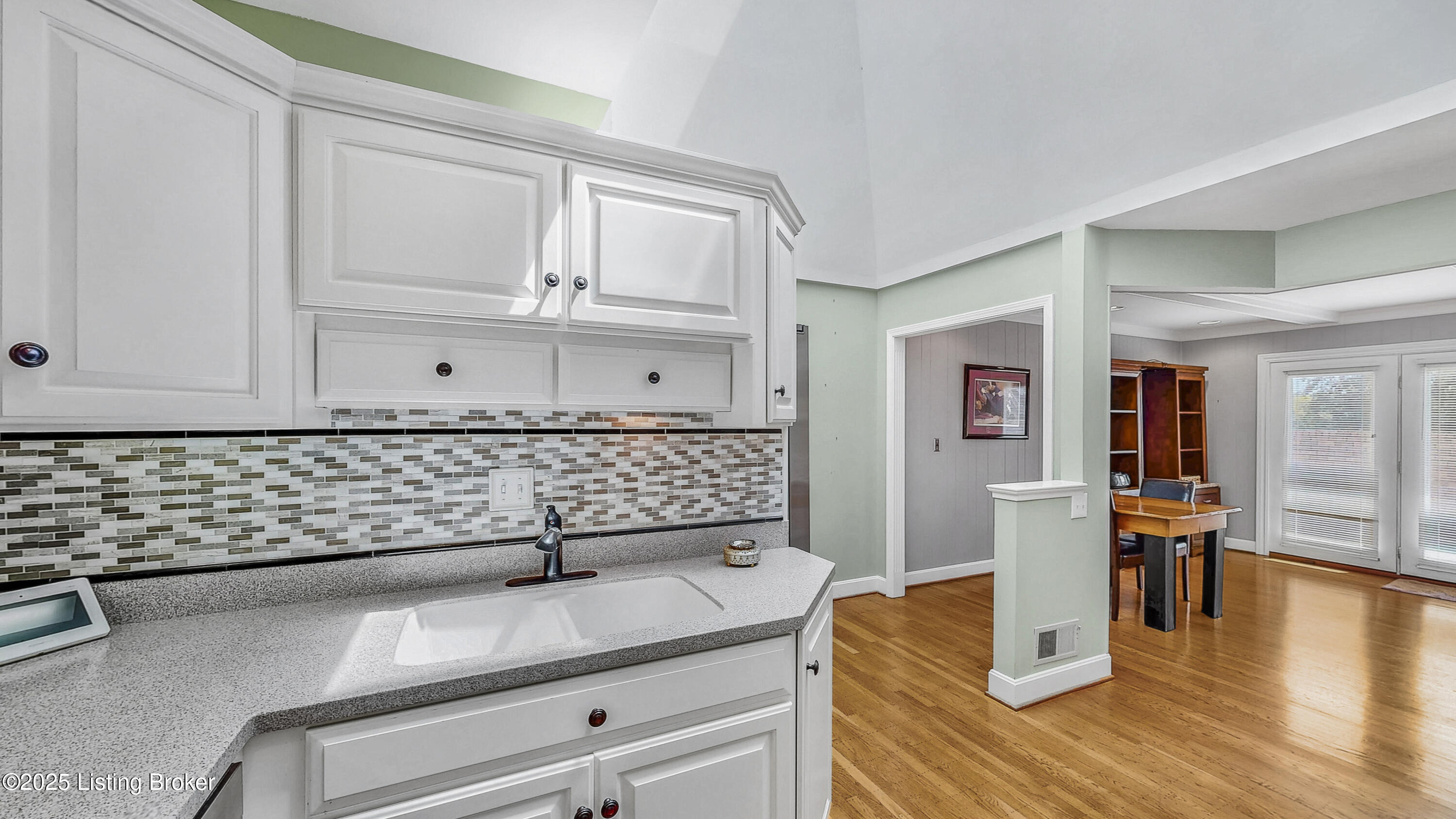 1204 Wellington Pl