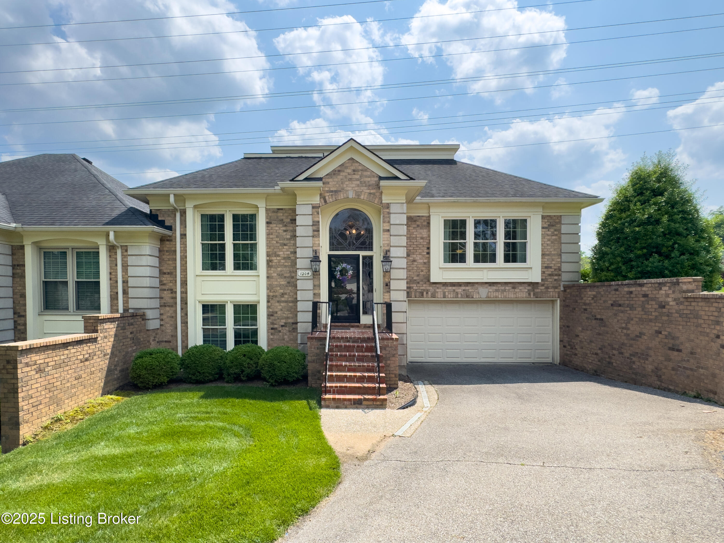 1204 Wellington Pl