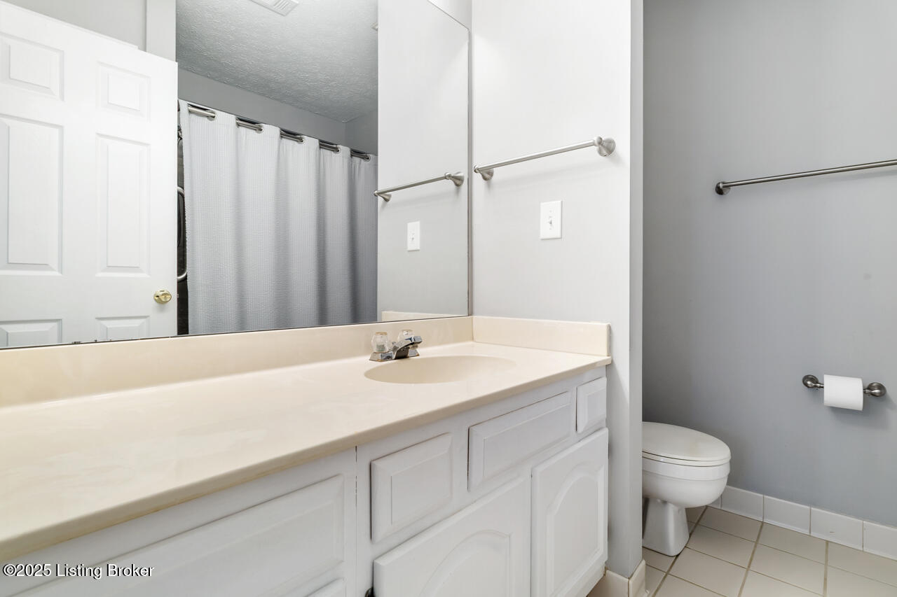 3011 Parkstone Ct