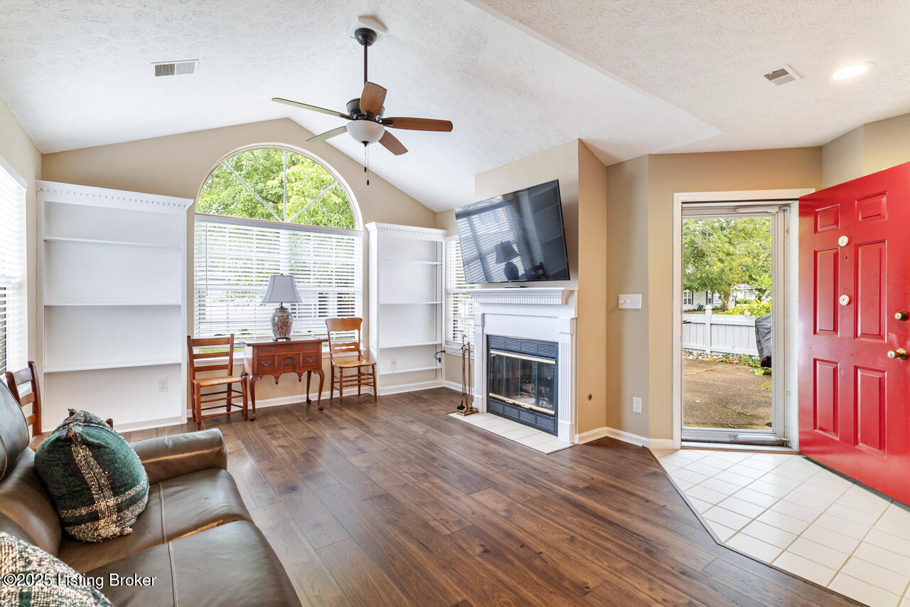 3011 Parkstone Ct