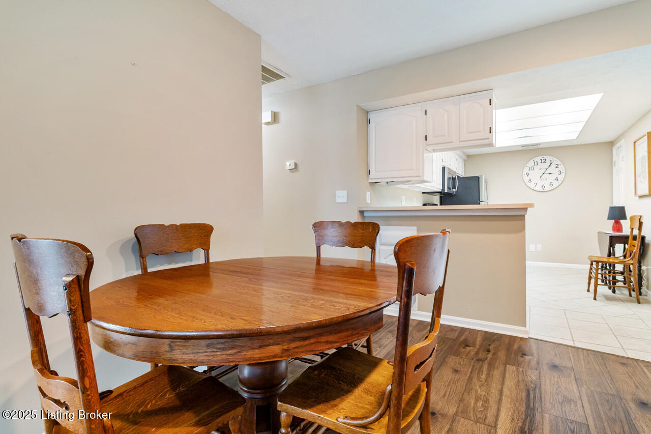 3011 Parkstone Ct