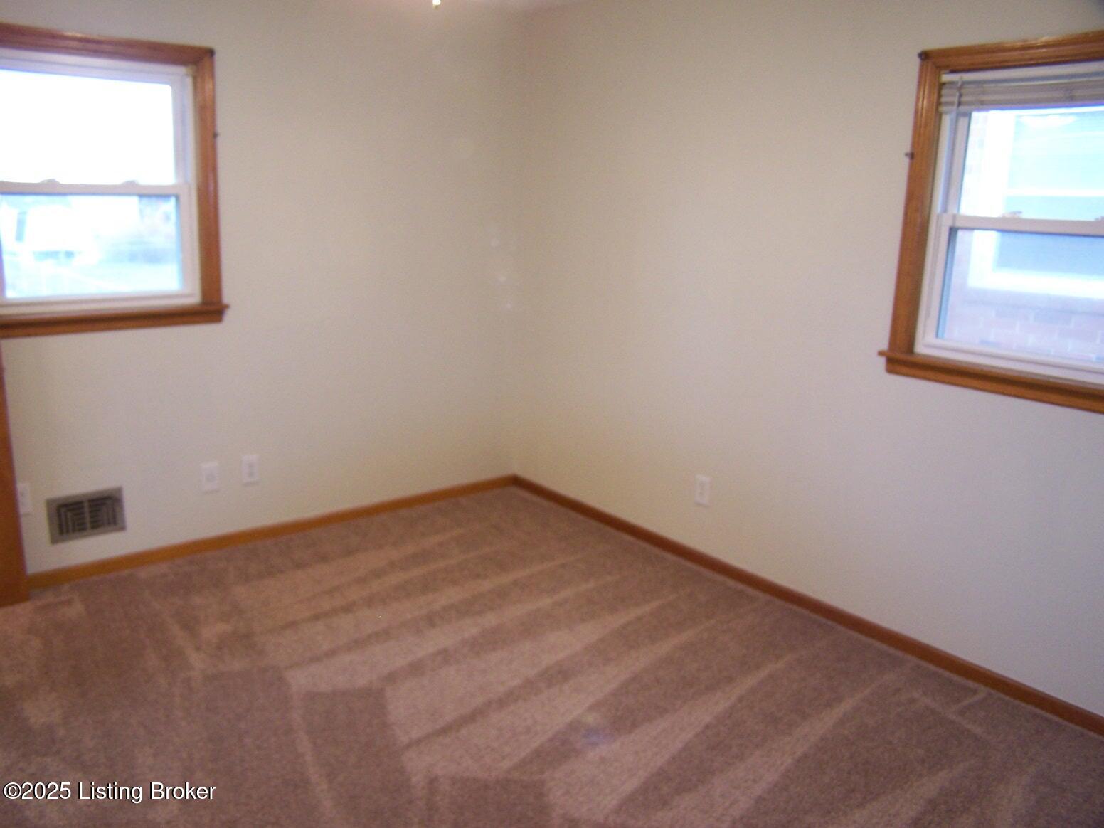 1051 Franelm Rd