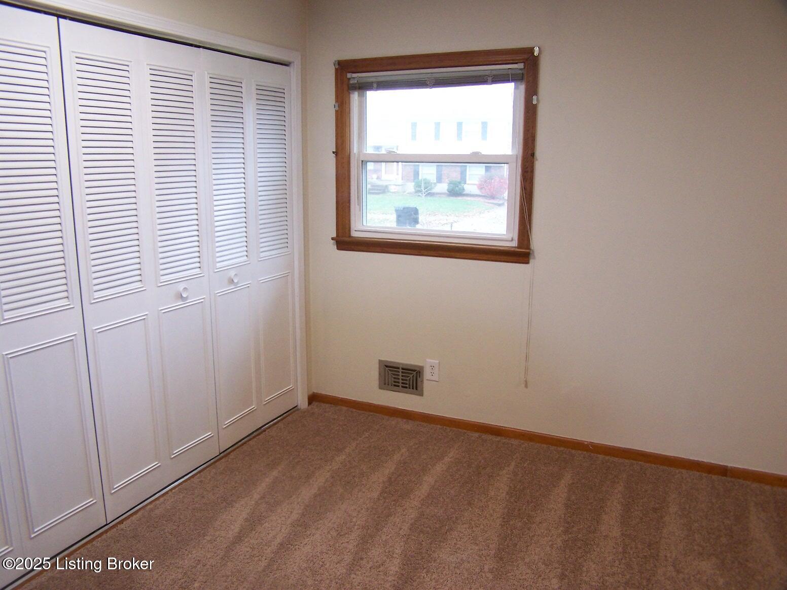 1051 Franelm Rd