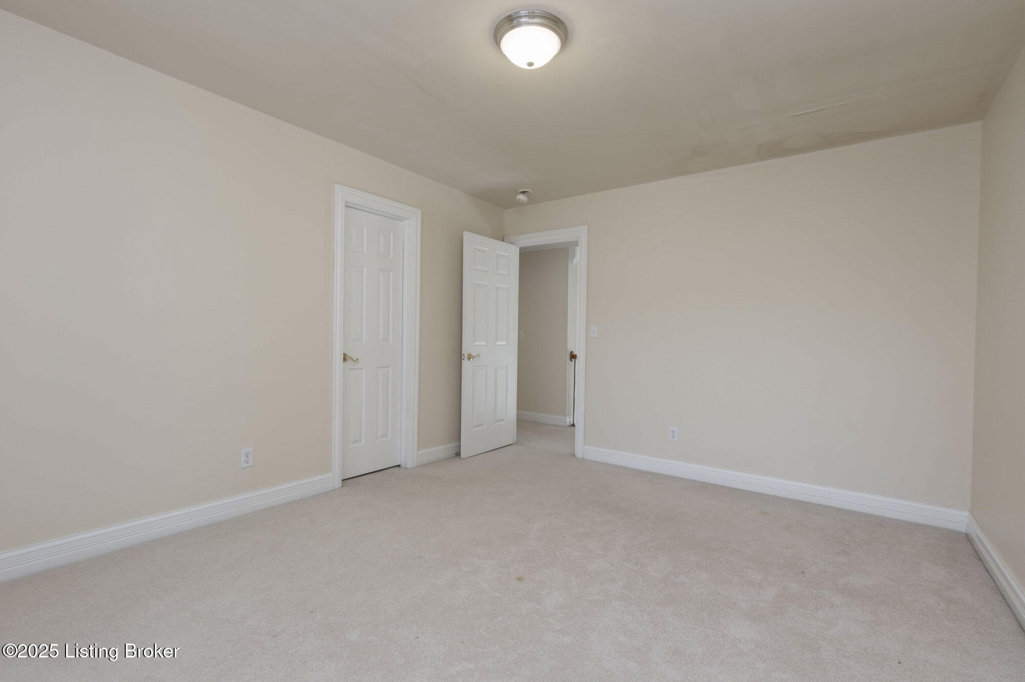 14605 Cressington Cir