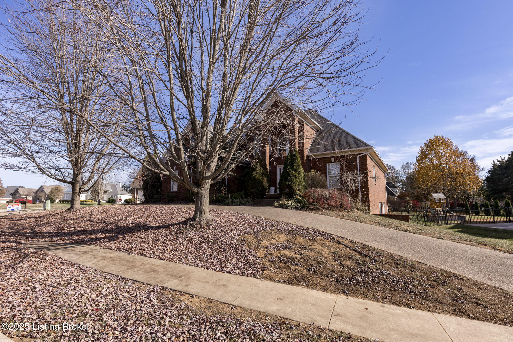 14605 Cressington Cir