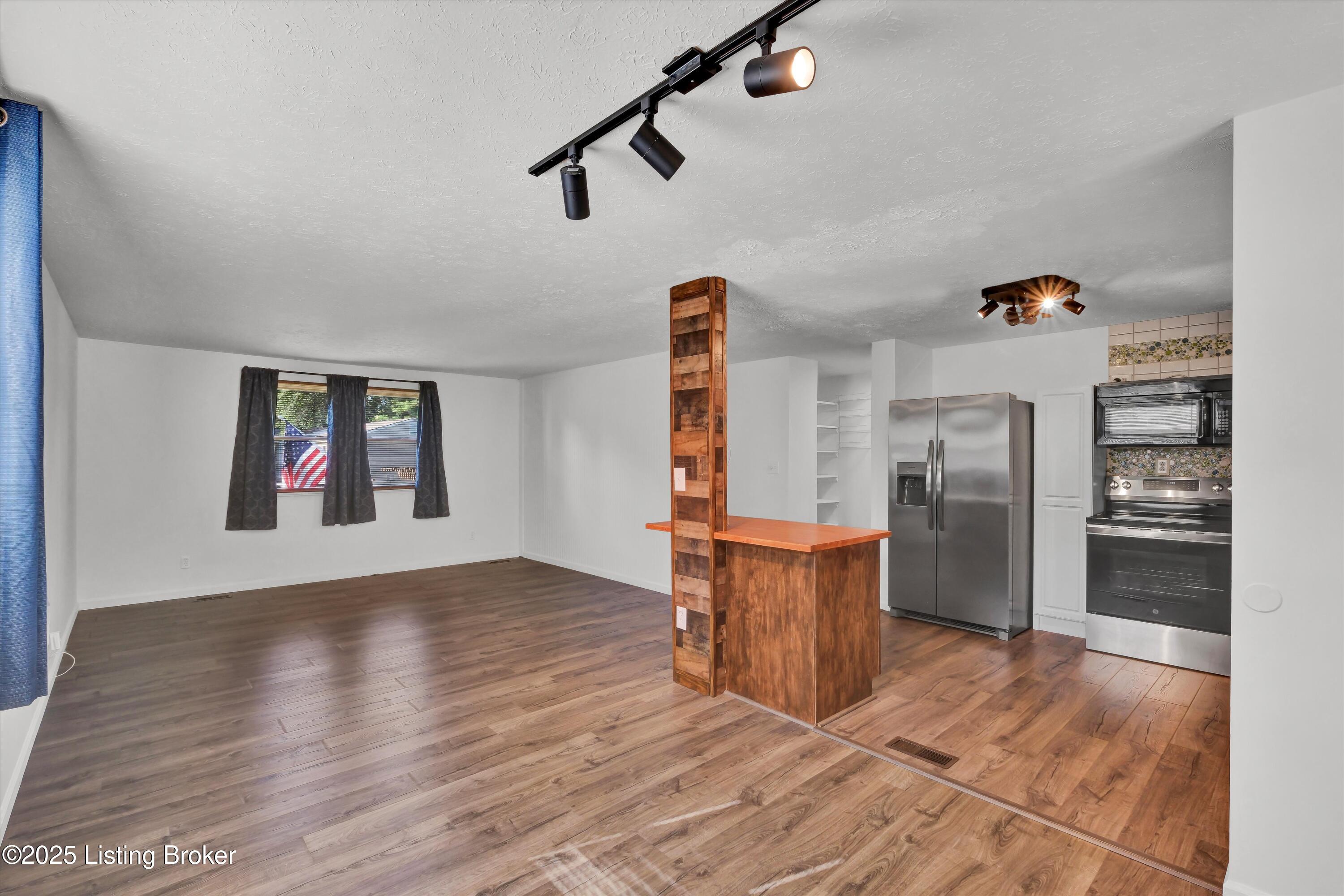 8601 Gamekeeper Ct